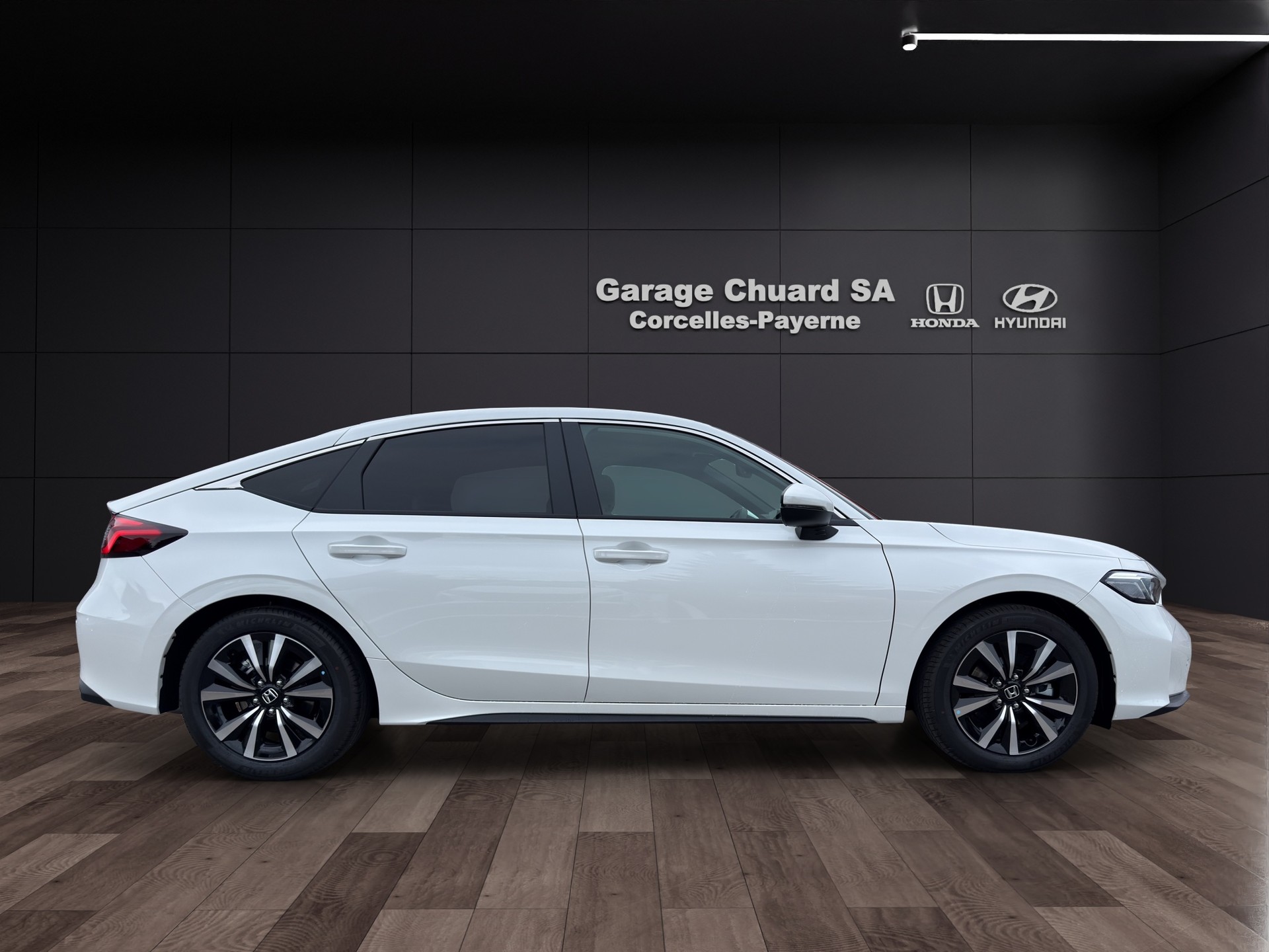 HONDA Civic 2.0 i-MMD HEV Elegance-showroom-element-3