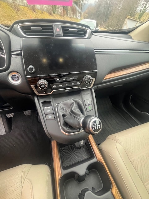 HONDA CR-V 1.5 i-VTEC Executive 4WD-image-11