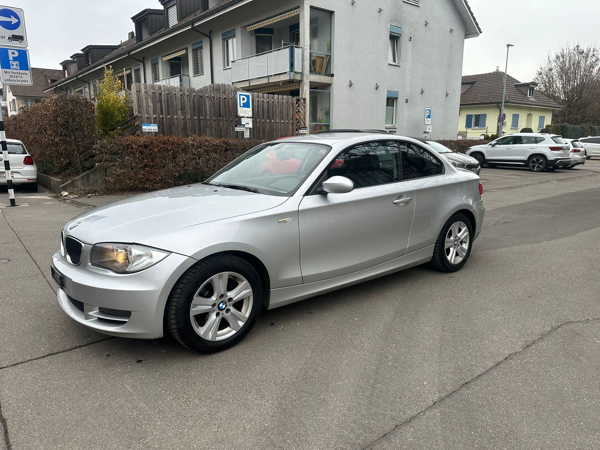 BMW 120d Coupé-image-1