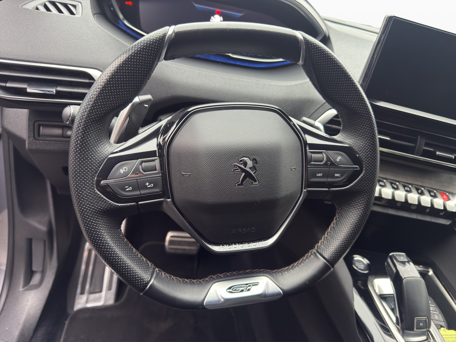 PEUGEOT 3008 1.5 BlueHDi GT EAT8-image-10