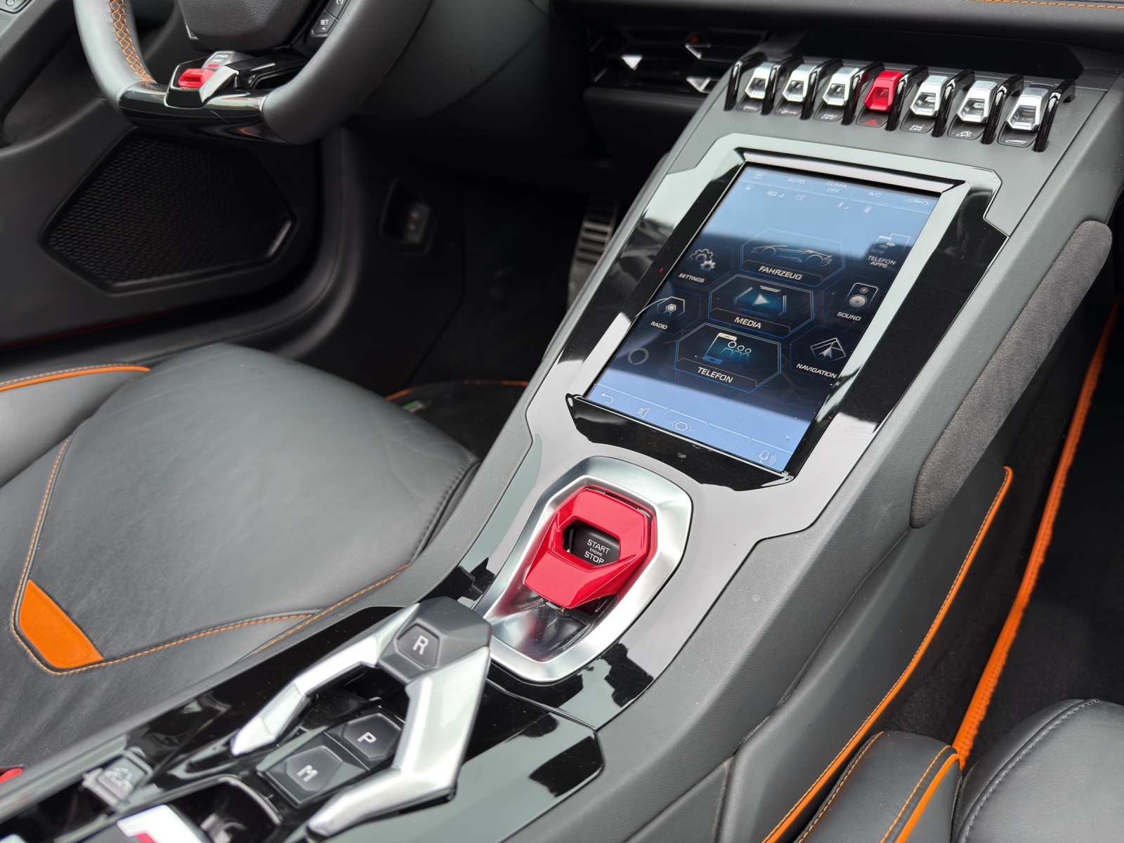 LAMBORGHINI Huracan LP610-4 Spyder DCT-image-13