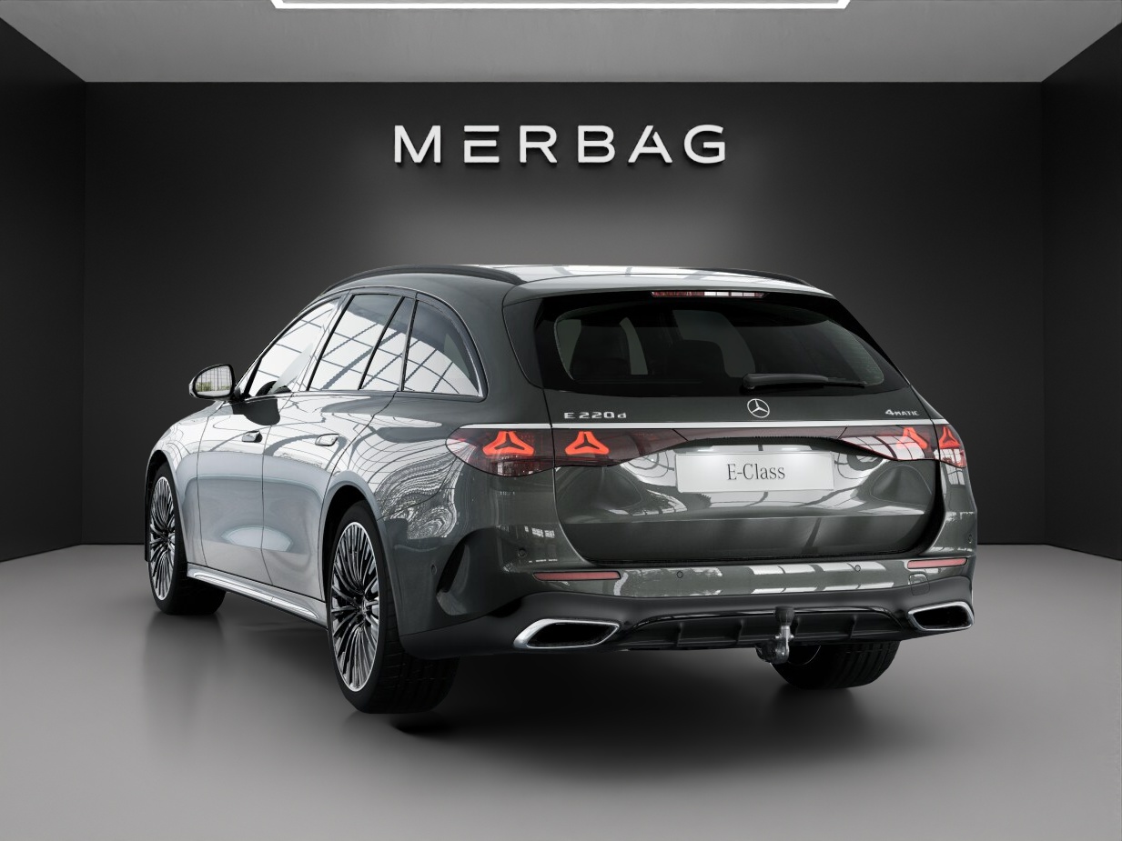 MERCEDES-BENZ E 220 d T 4Matic 9G-Tronic-image-3