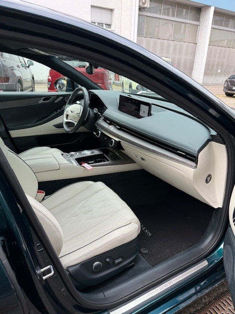 GENESIS G80 Dual Motor Luxury AWD-image-10