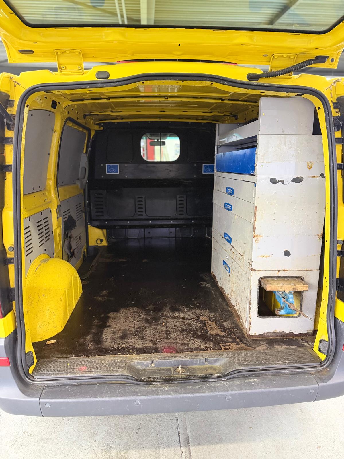MERCEDES-BENZ VITO-image-9