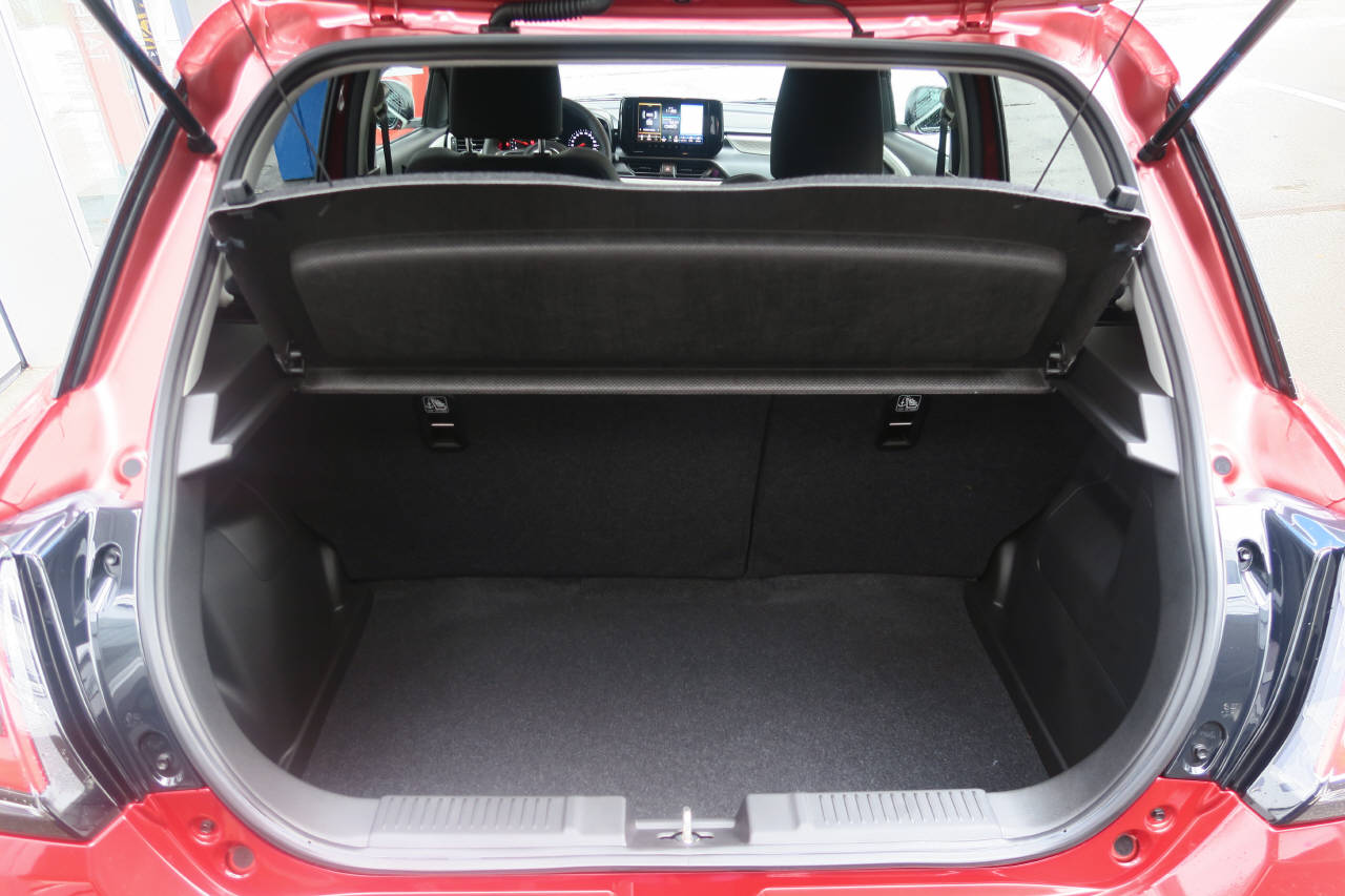 SUZUKI Swift 1.2 Sakura Hybrid 4x4-image-14
