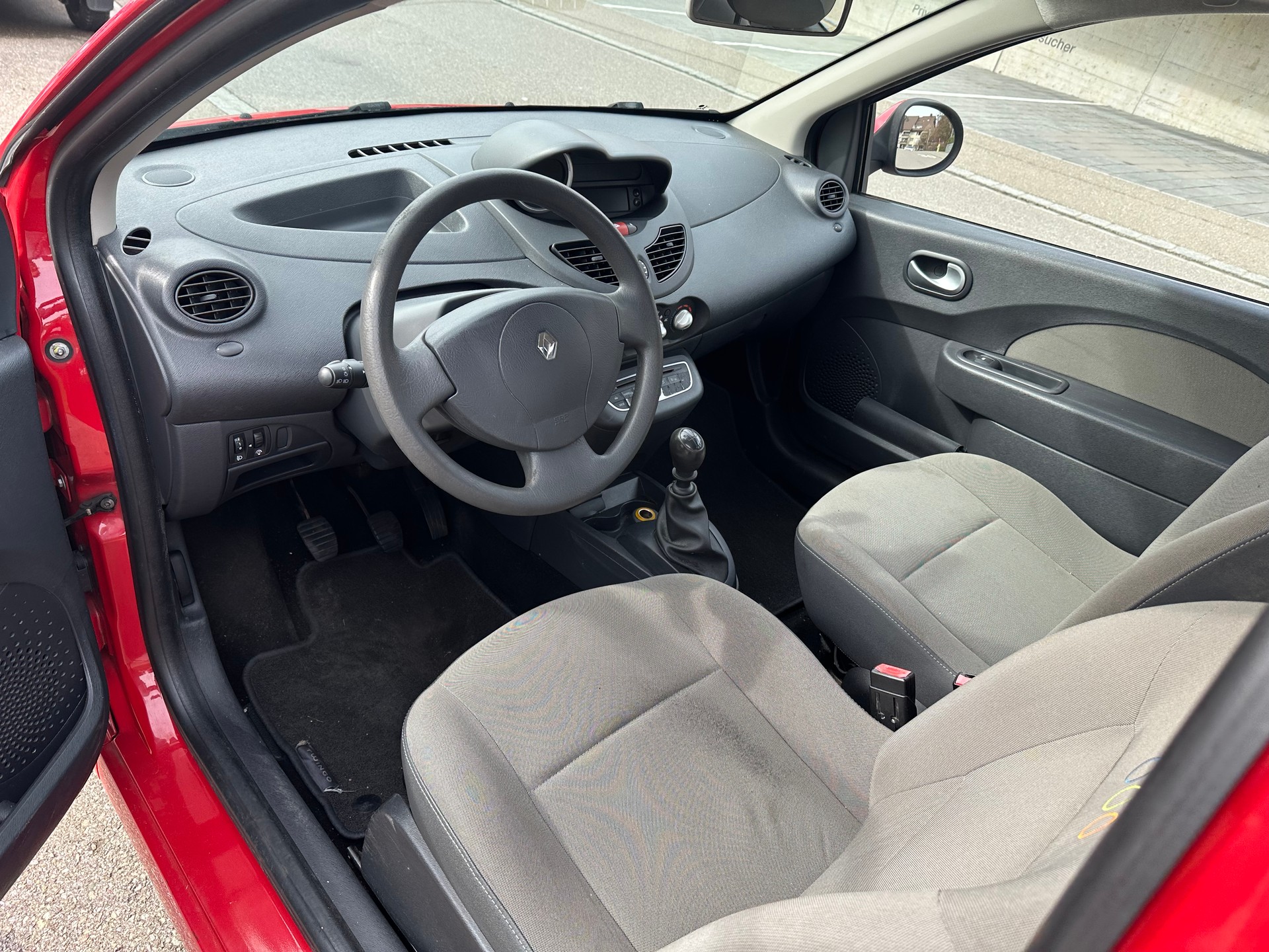 RENAULT Twingo 1.2 Authentique-image-8