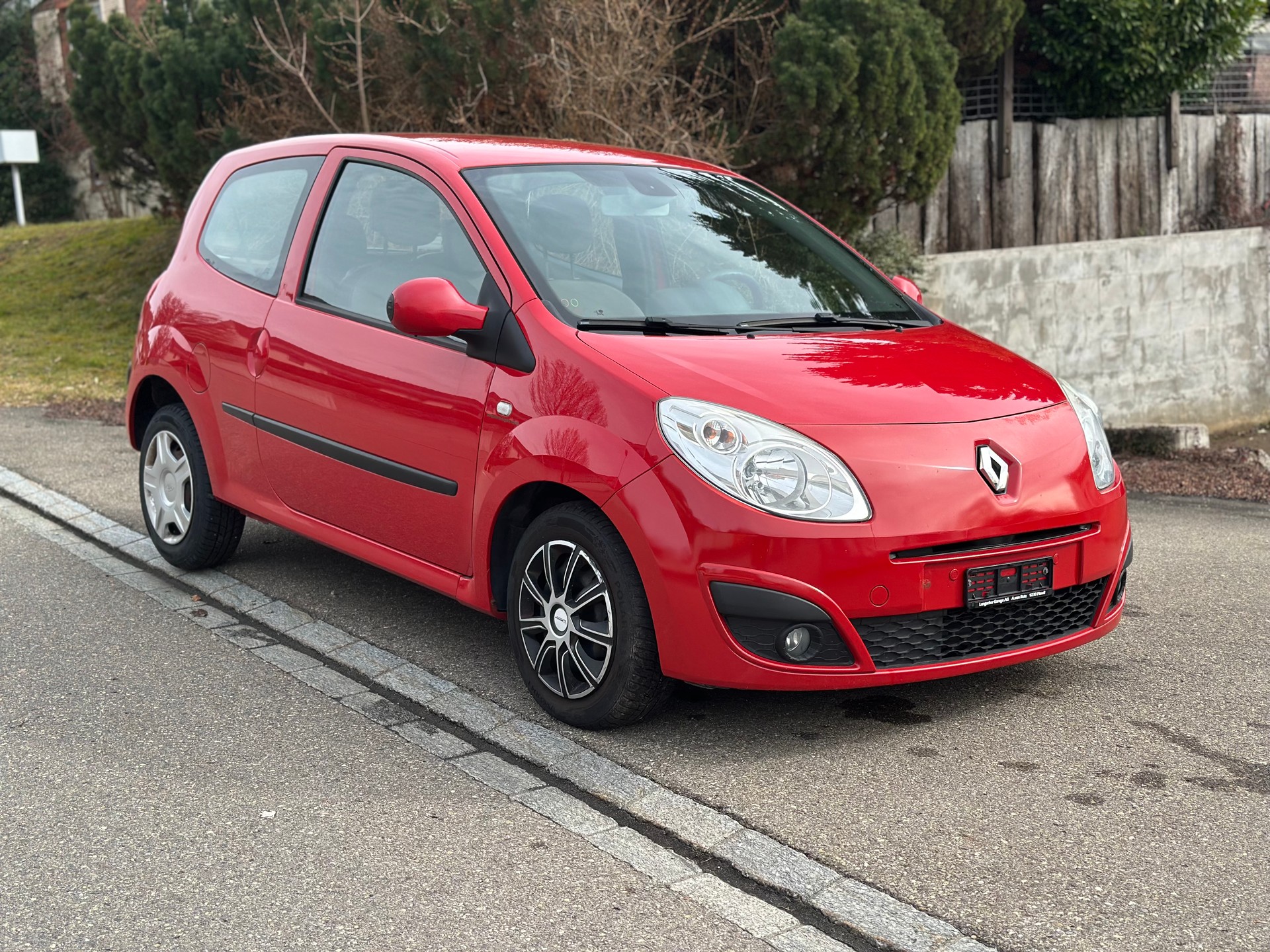 RENAULT Twingo 1.2 Authentique-showroom-element-3