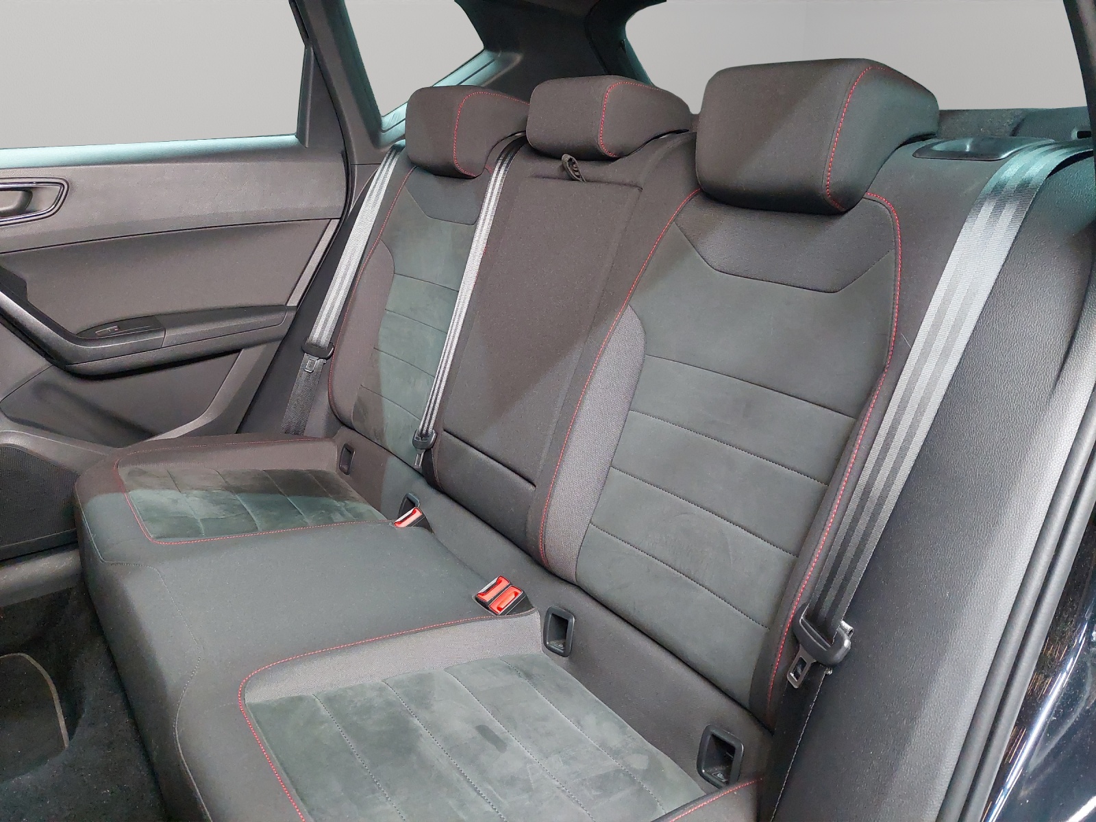 SEAT Ateca 2.0 TSI SWISS FR 4Drive DSG-image-7