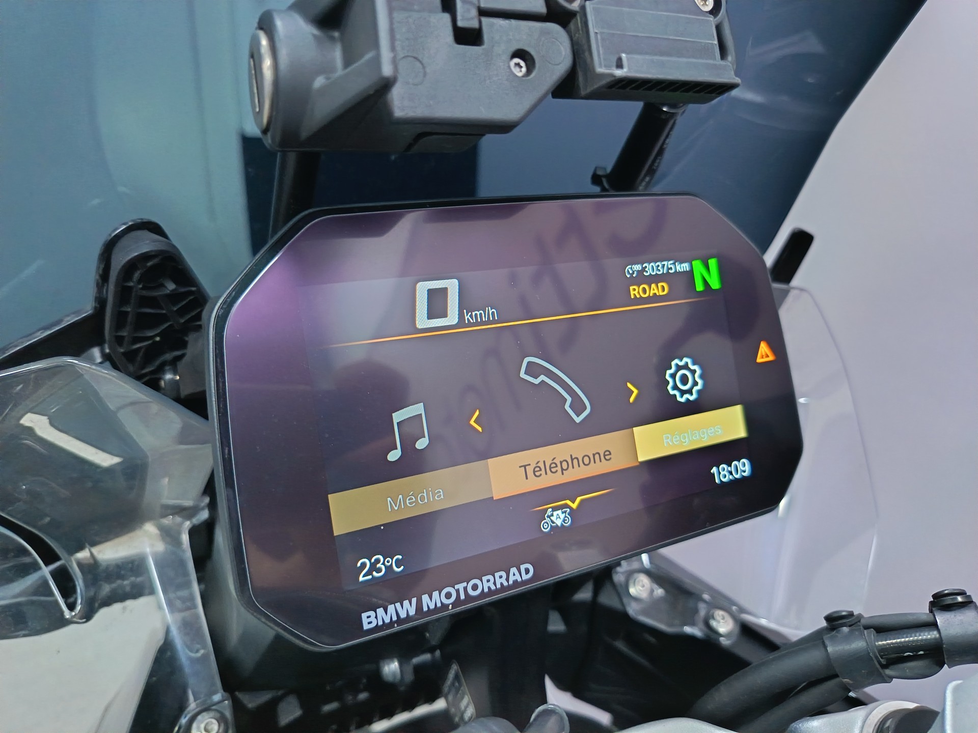 BMW R 1300 GS Triple Black-image-10