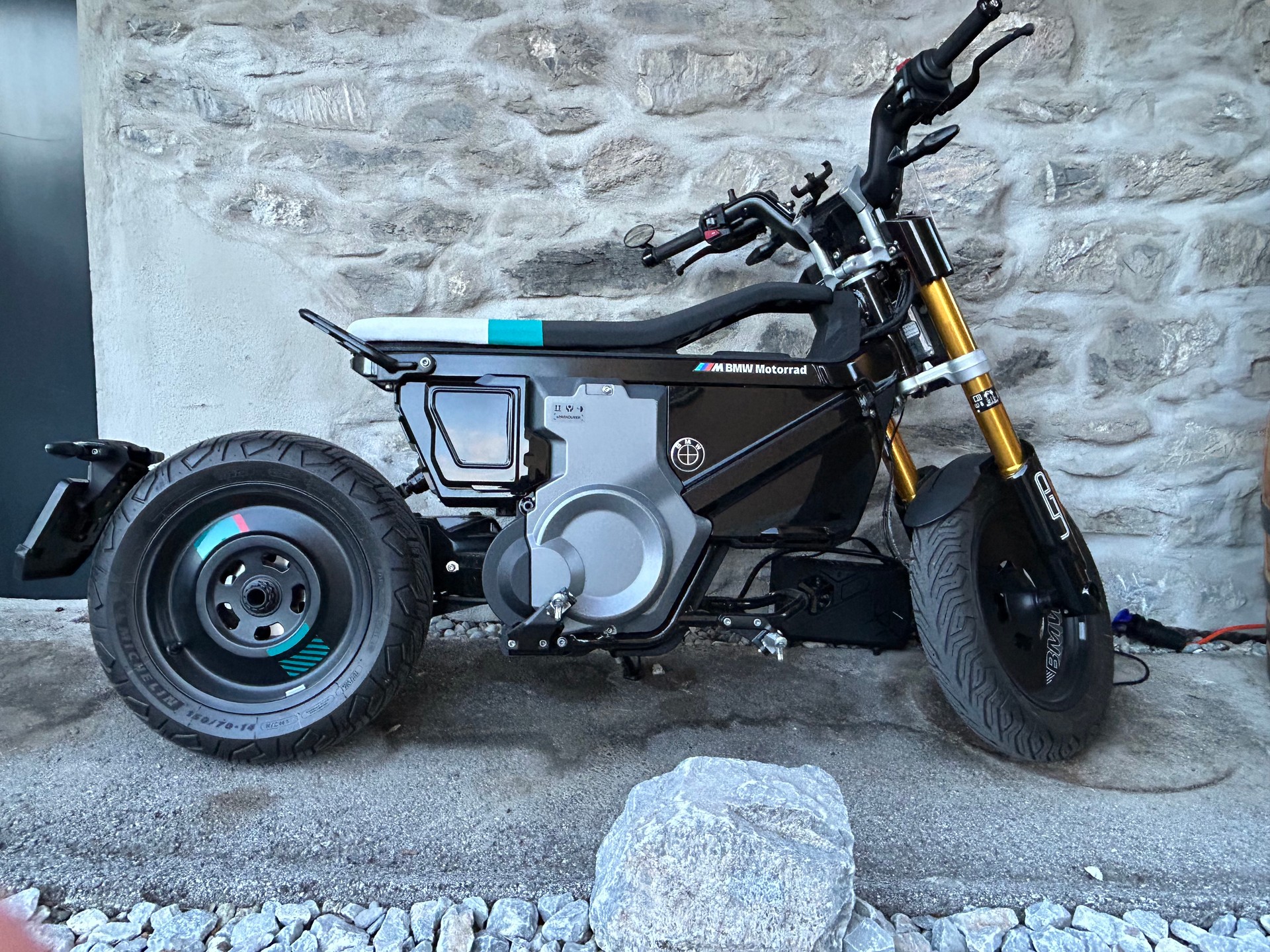 BMW CE 02
