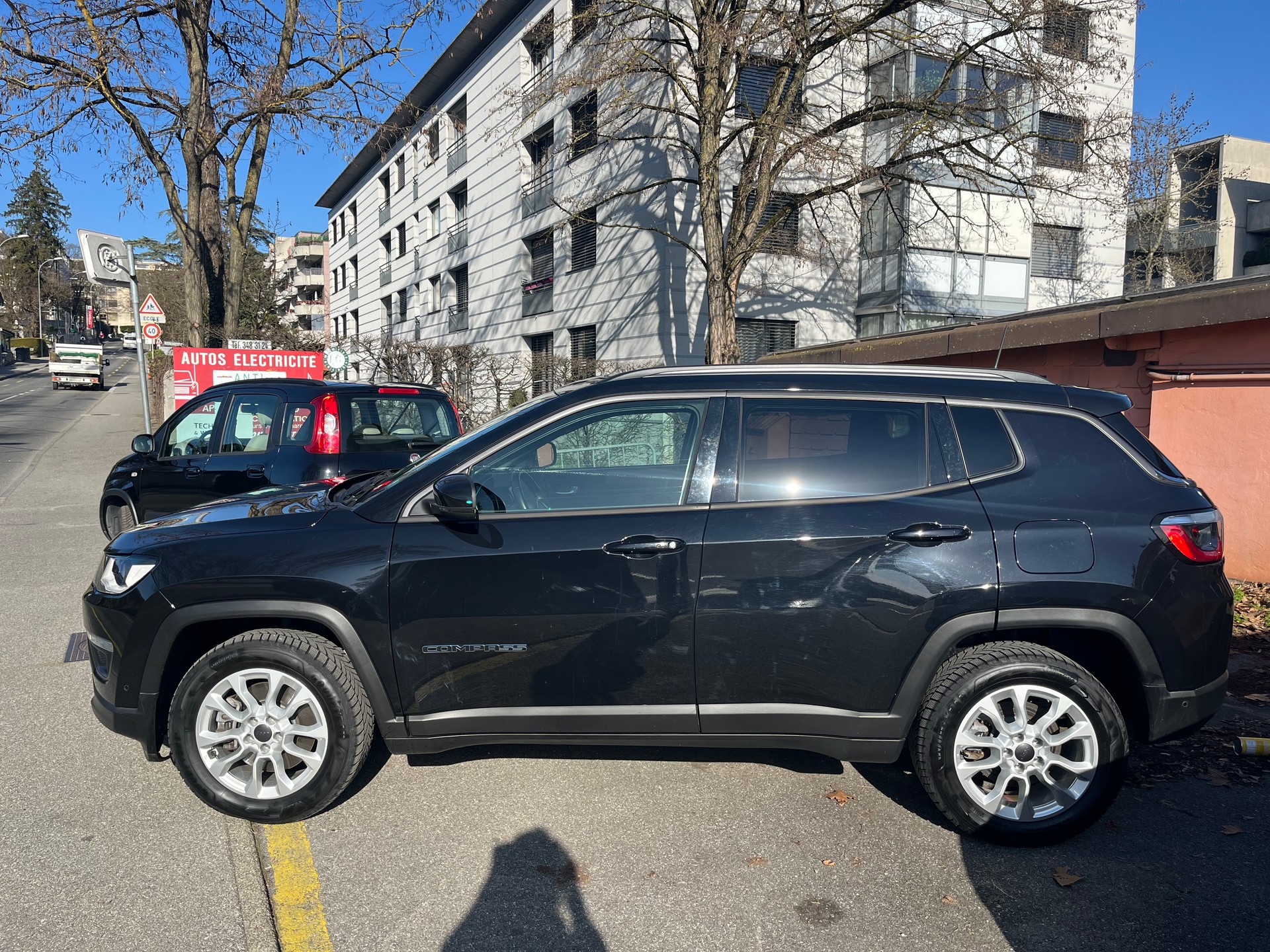 JEEP Compass 1.3 T PHEV S AWD-image-10
