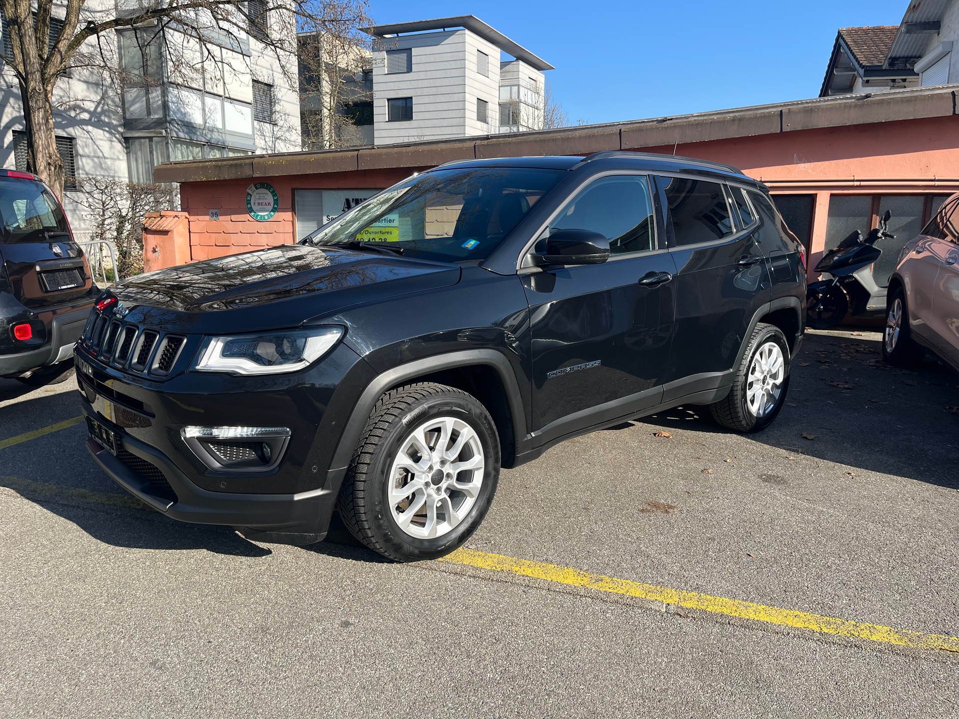 JEEP Compass 1.3 T PHEV S AWD-image-9