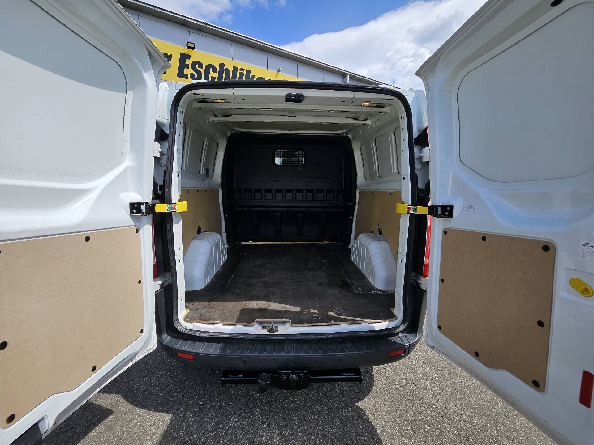 FORD Transit C DKab. Van 290 L2 2.0 TDCi 130 Trend * 6-Plätzer * Klima * Frisch ab MFK * AHK * Navi *-image-13