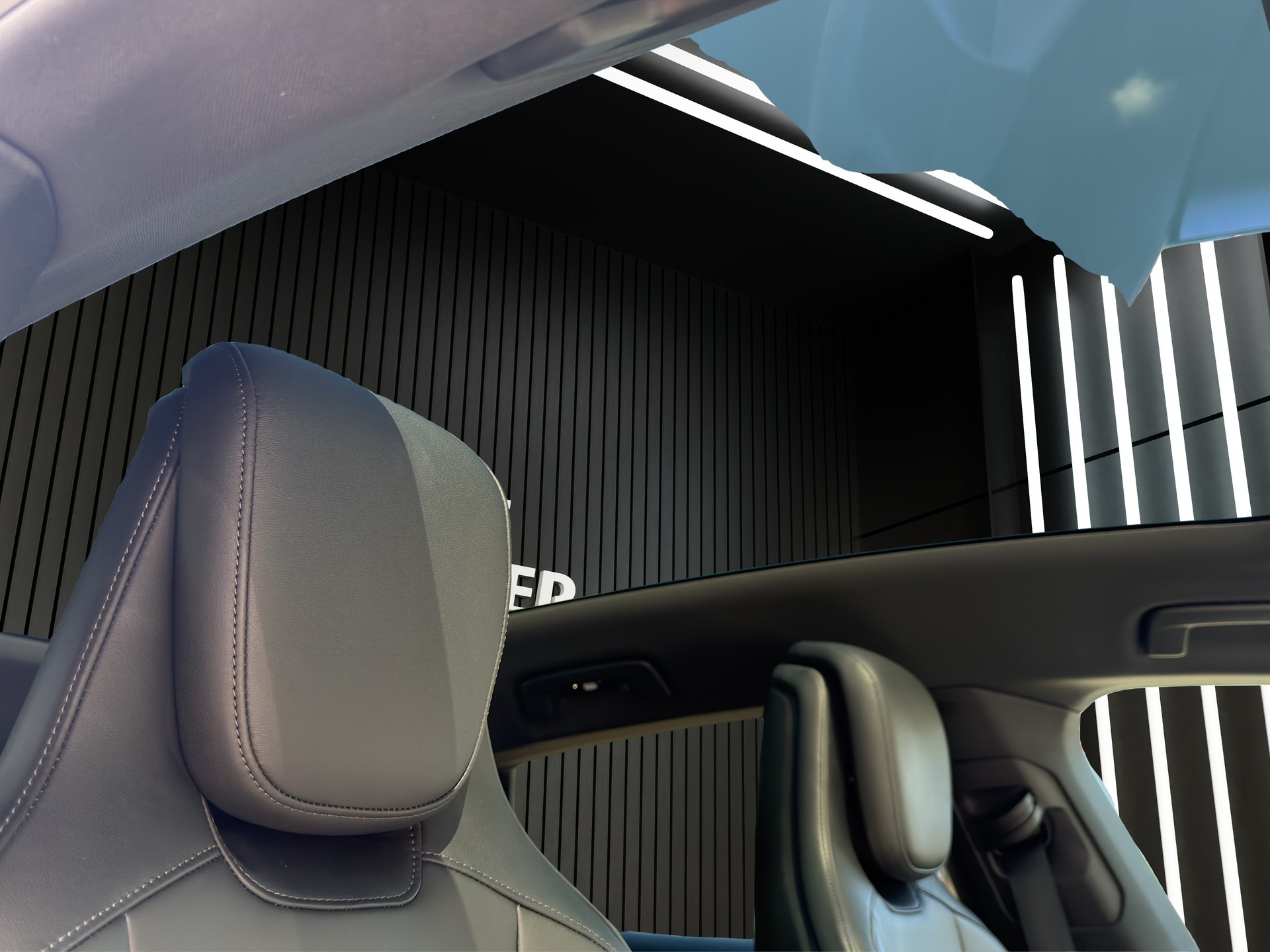 PORSCHE Taycan 4 Cross Turismo 4-image-18