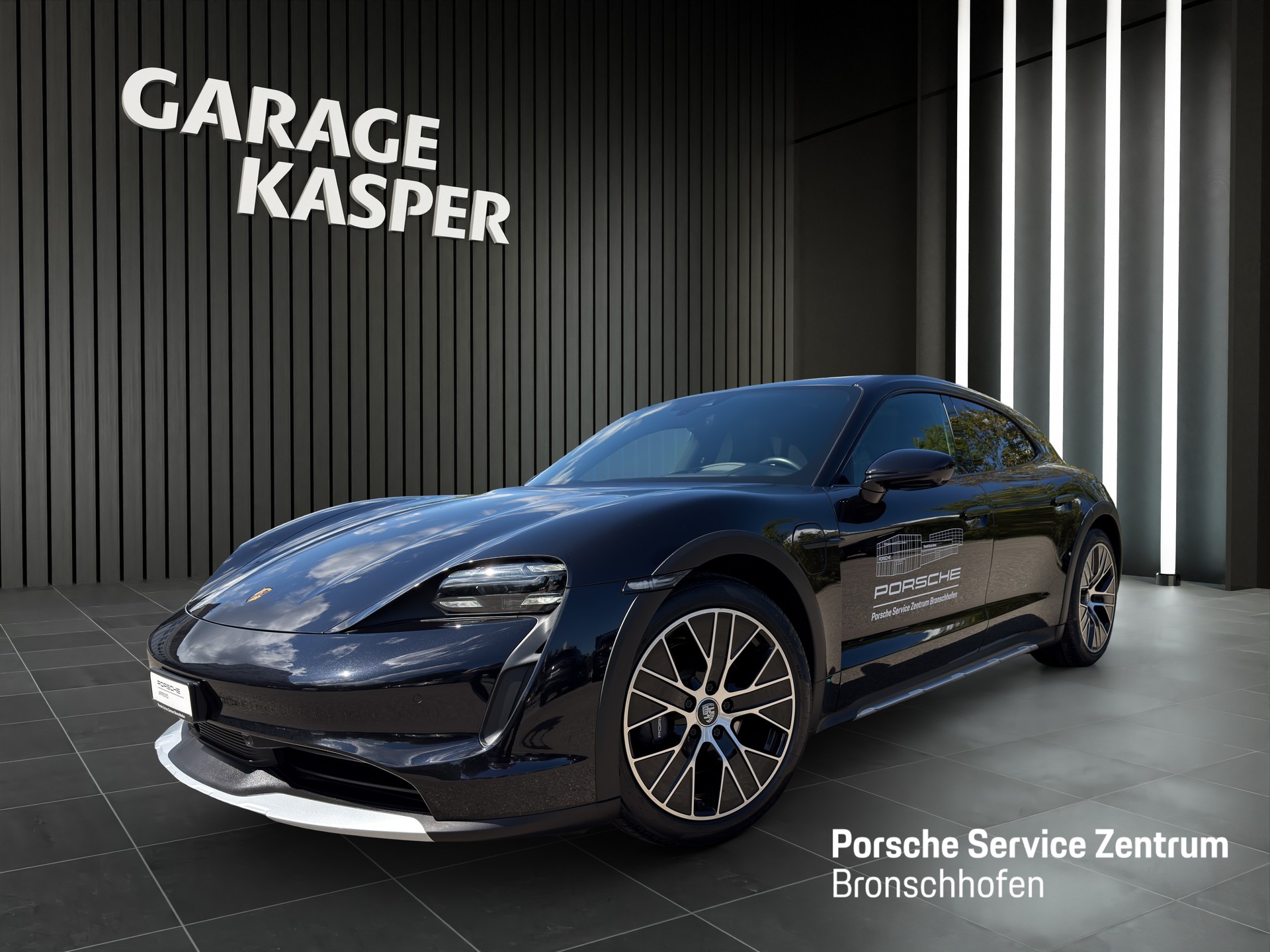 PORSCHE Taycan 4 Cross Turismo 4-image-0