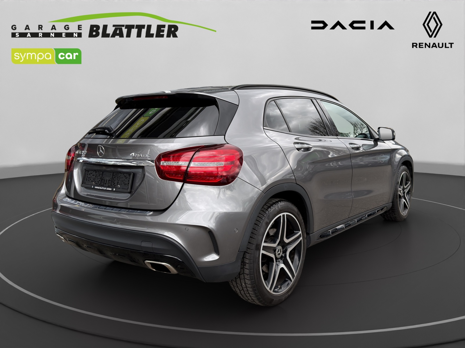 MERCEDES-BENZ GLA 220 AMG Line 4m-image-2