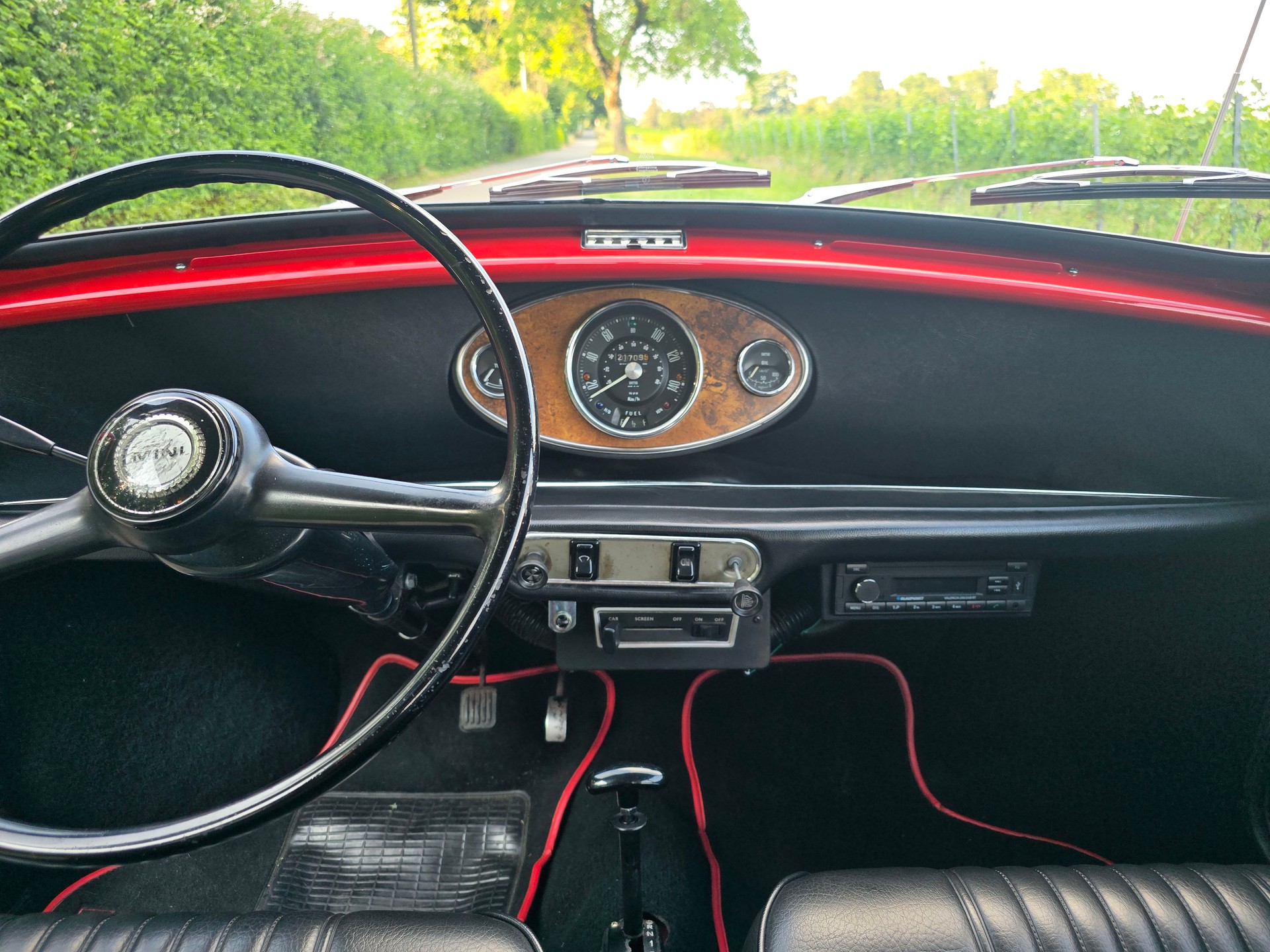 MINI 1000 Classic Automatic-image-9