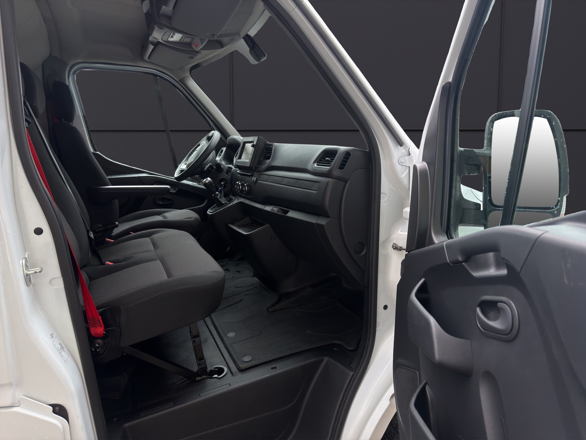 RENAULT Master T35 dCi150 L3H2-image-8