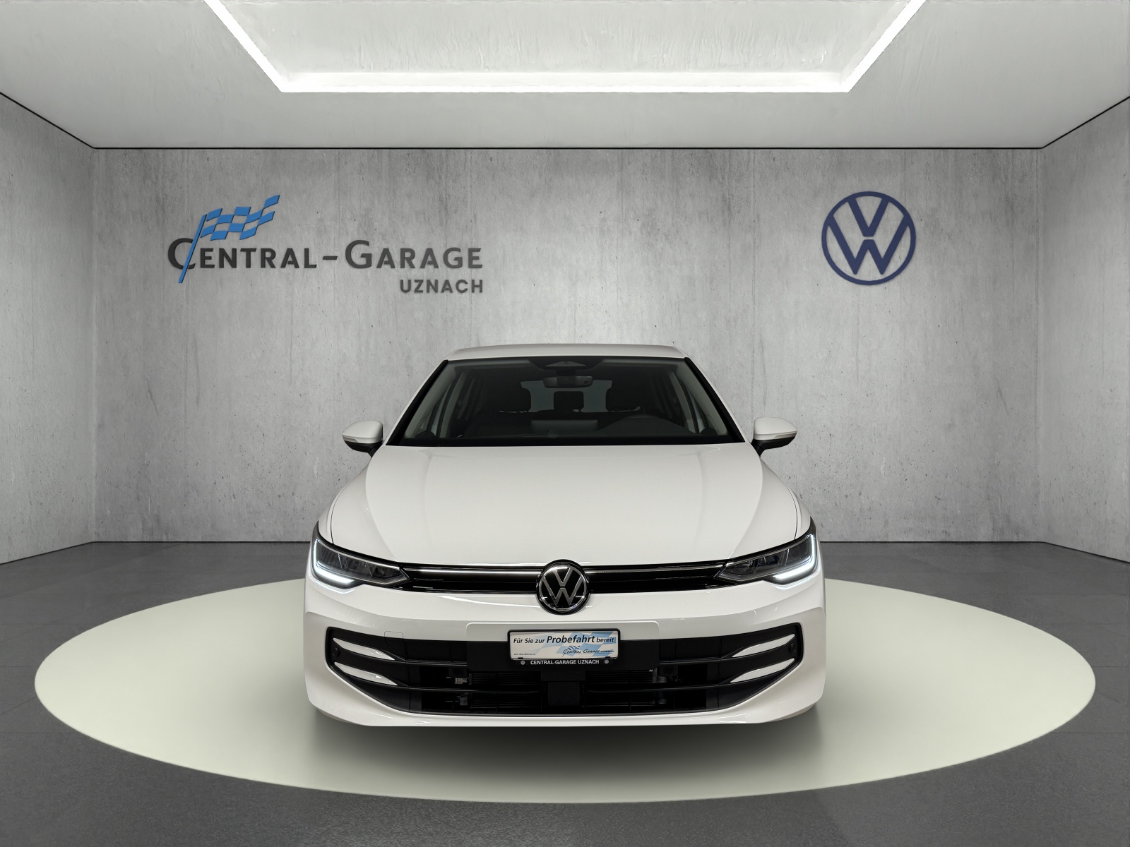 VW Golf 1.5 TSI PHEV Life-image-1