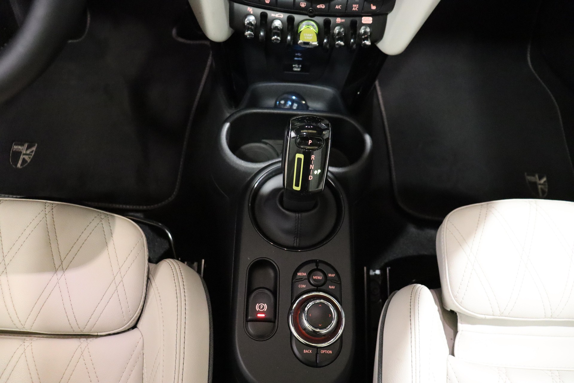MINI F56 Cooper SE-image-16