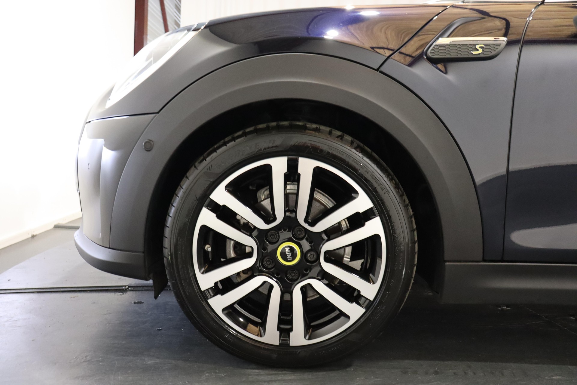 MINI F56 Cooper SE-image-5