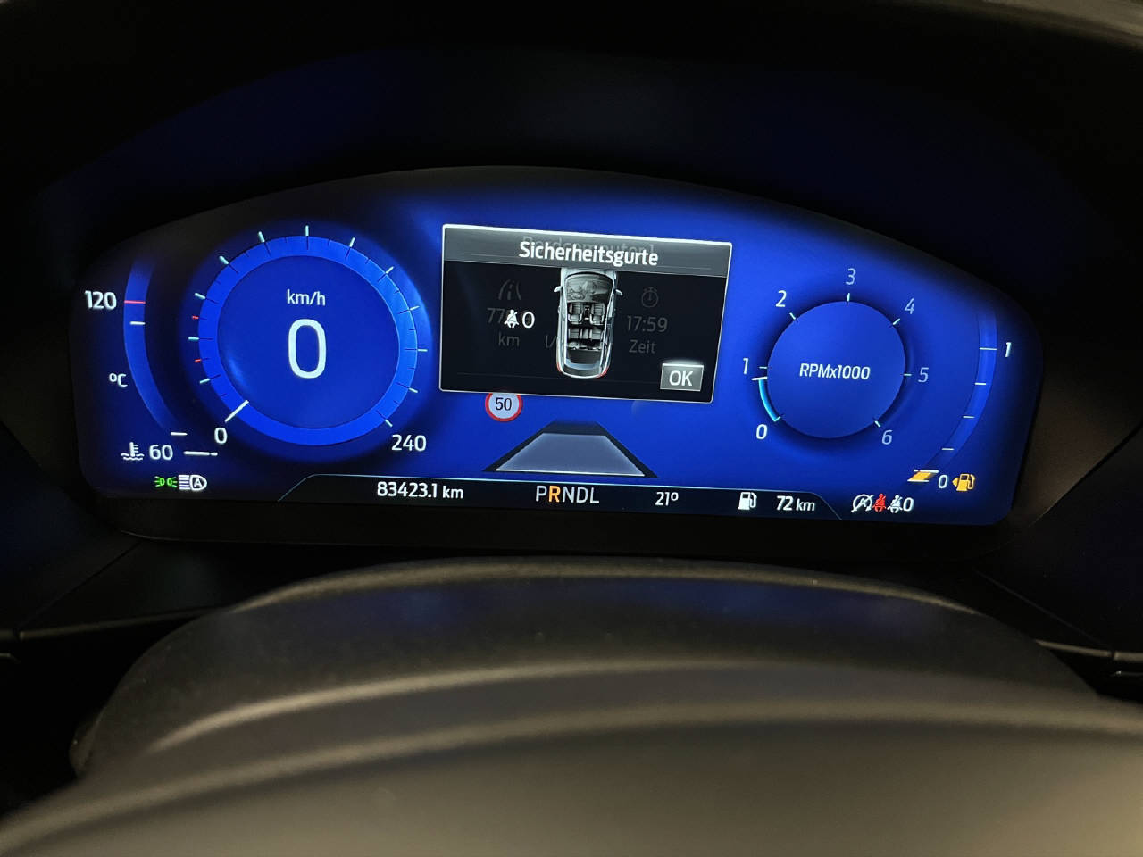 FORD Focus Station Wagon 2.0 EcoBlue 150 Vignale-image-9