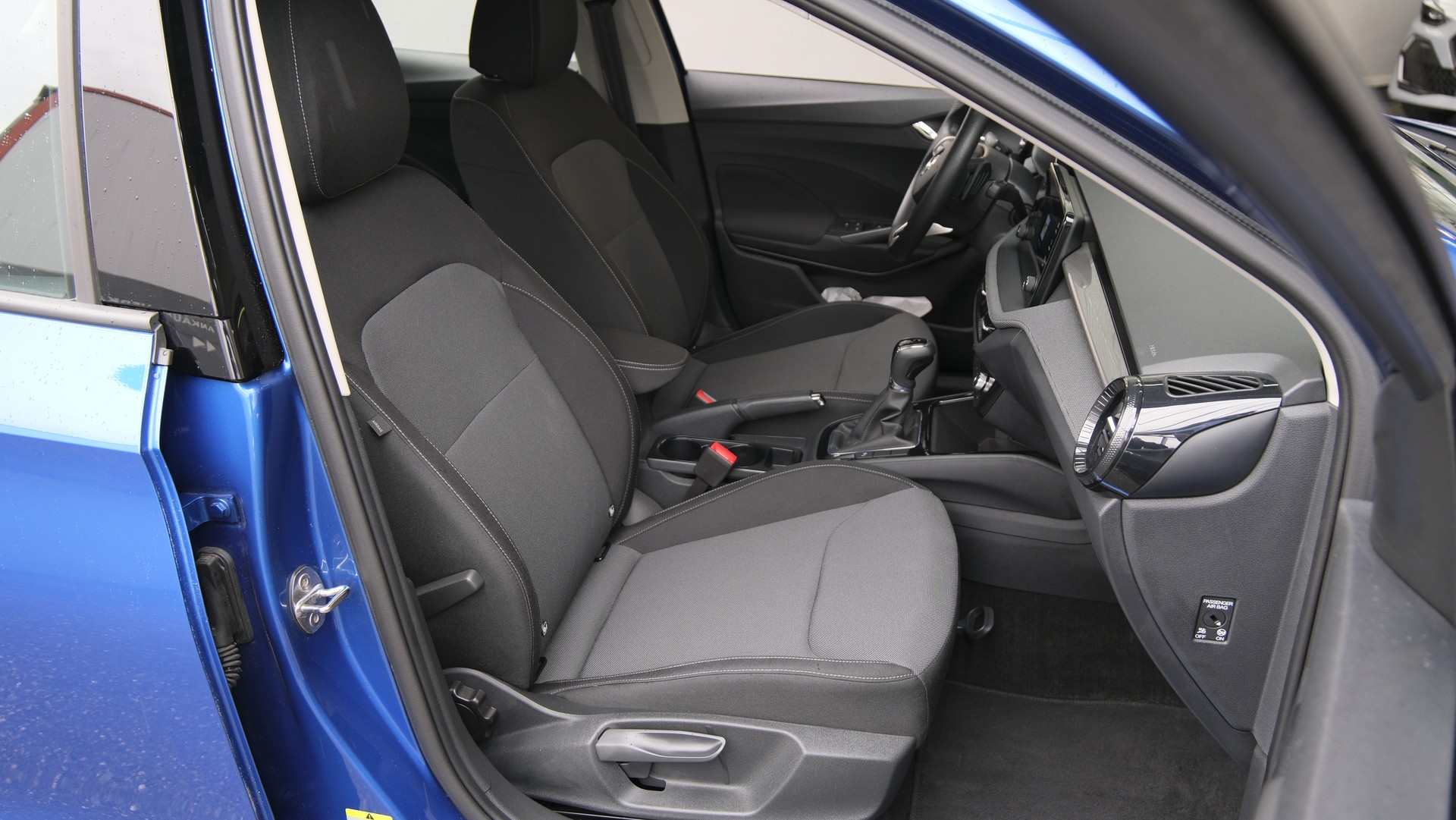 SKODA Fabia 1.0 TSI Selection DSG-image-15