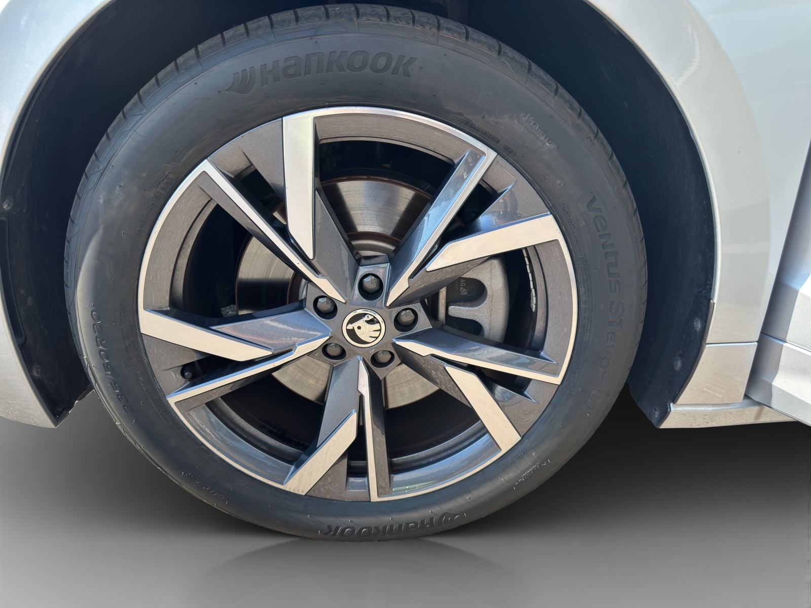 SKODA Enyaq 85 Sportline-image-14