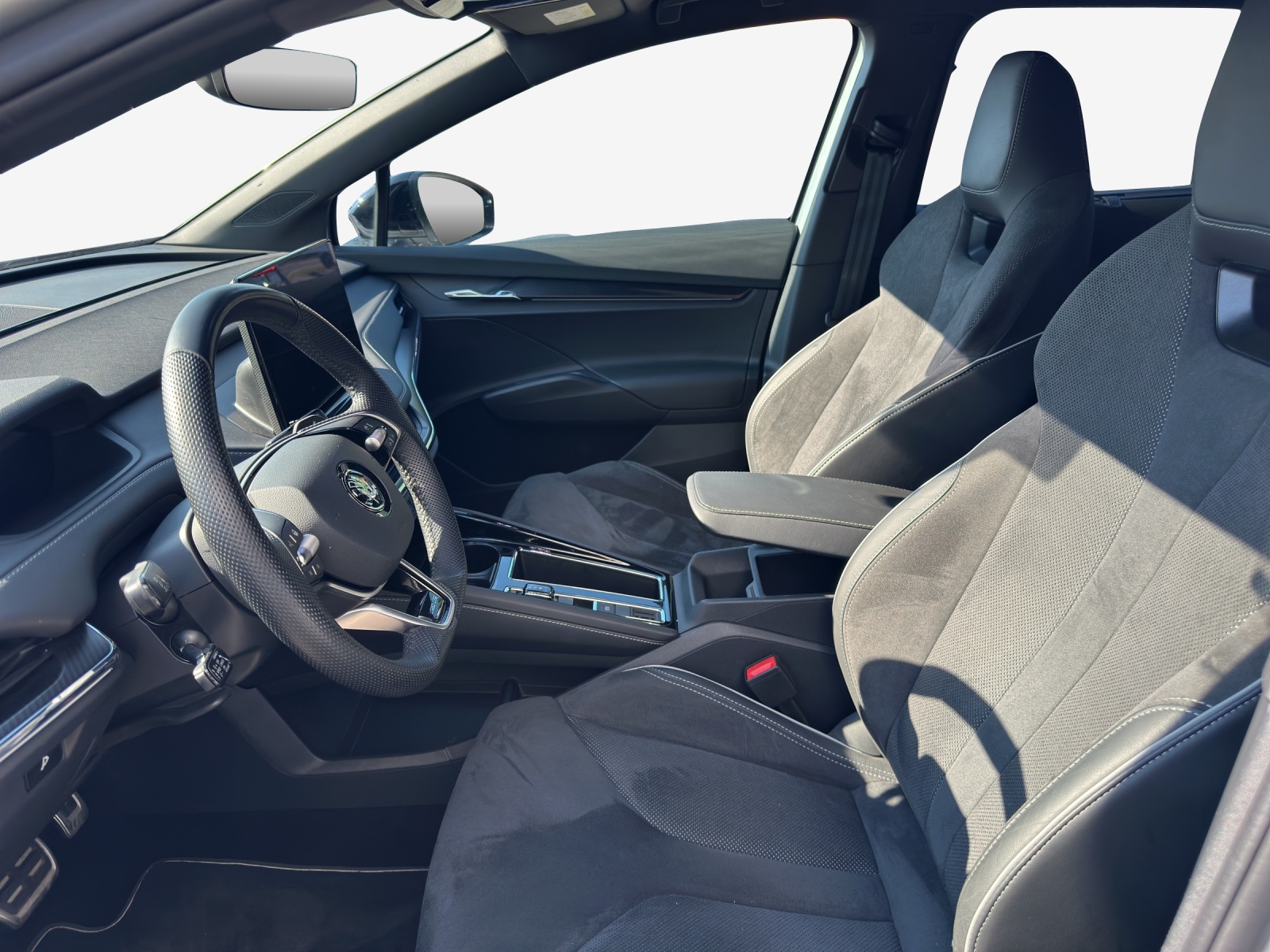 SKODA Enyaq 85 Sportline-image-8