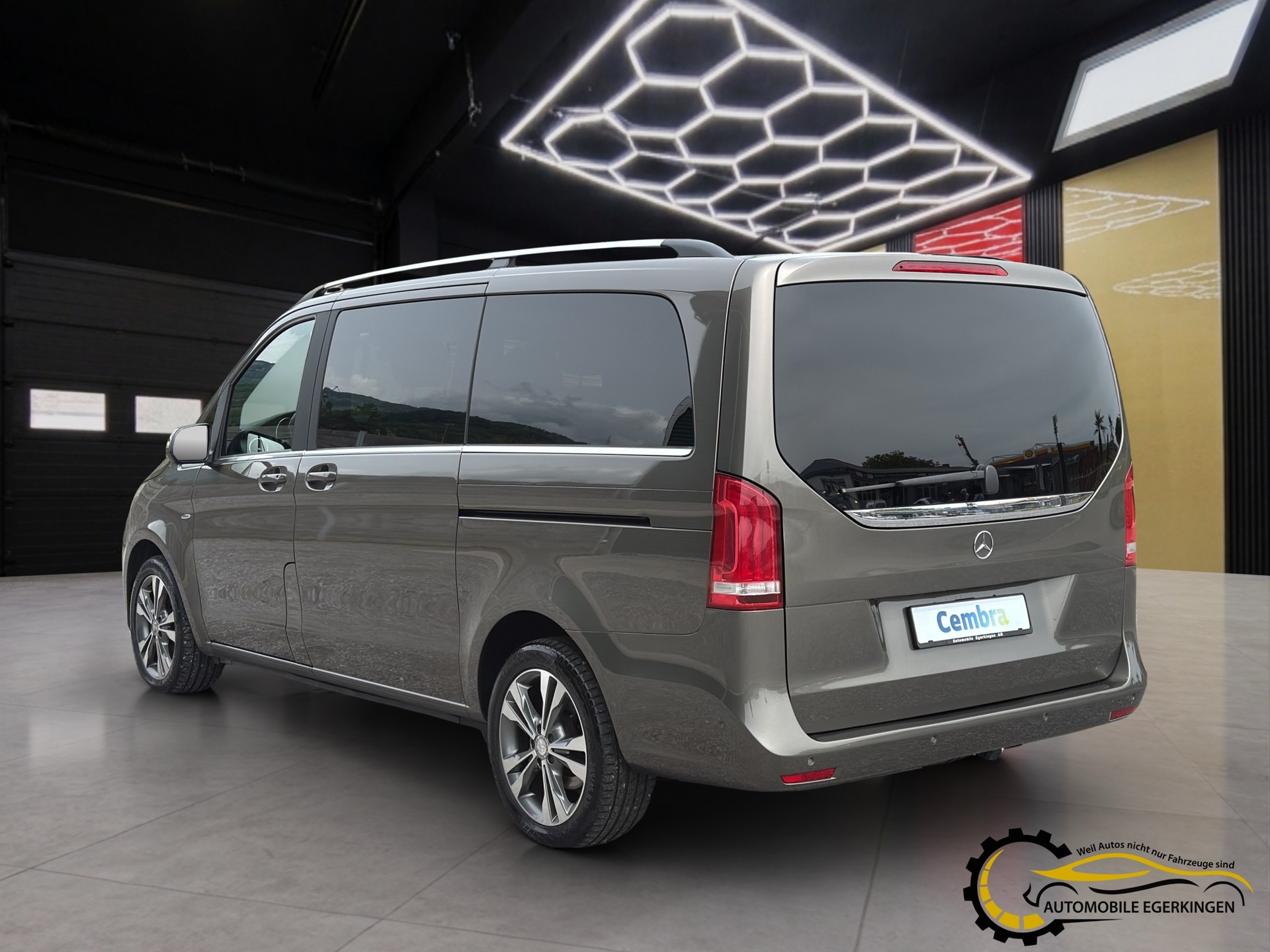 MERCEDES-BENZ V 250 d Swiss Edition lang 4Matic 7G-Tronic-image-6