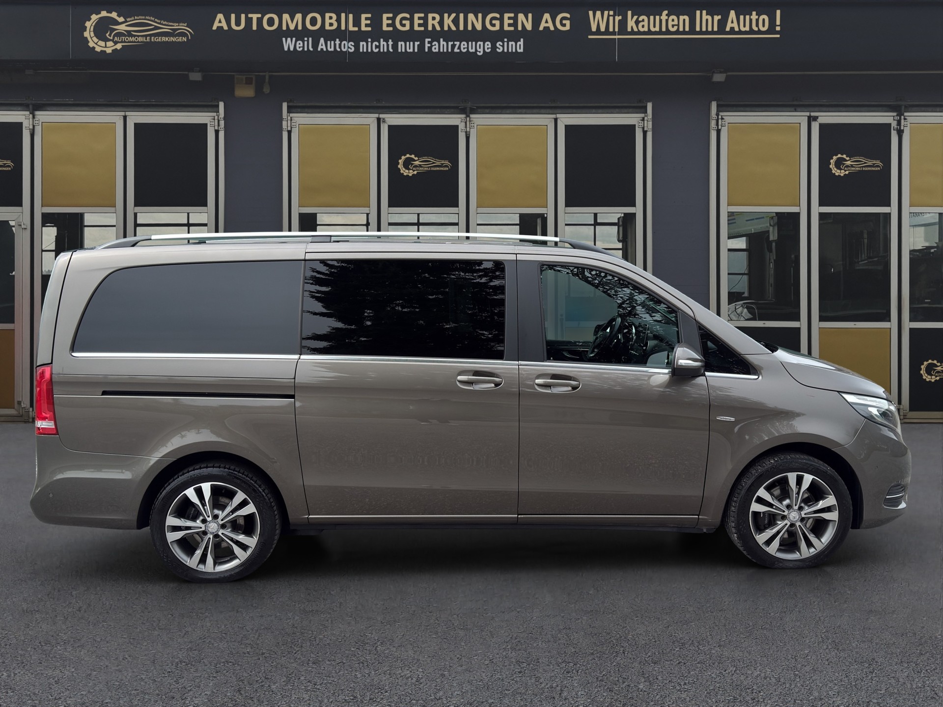 MERCEDES-BENZ V 250 d Swiss Edition lang 4Matic 7G-Tronic-image-3