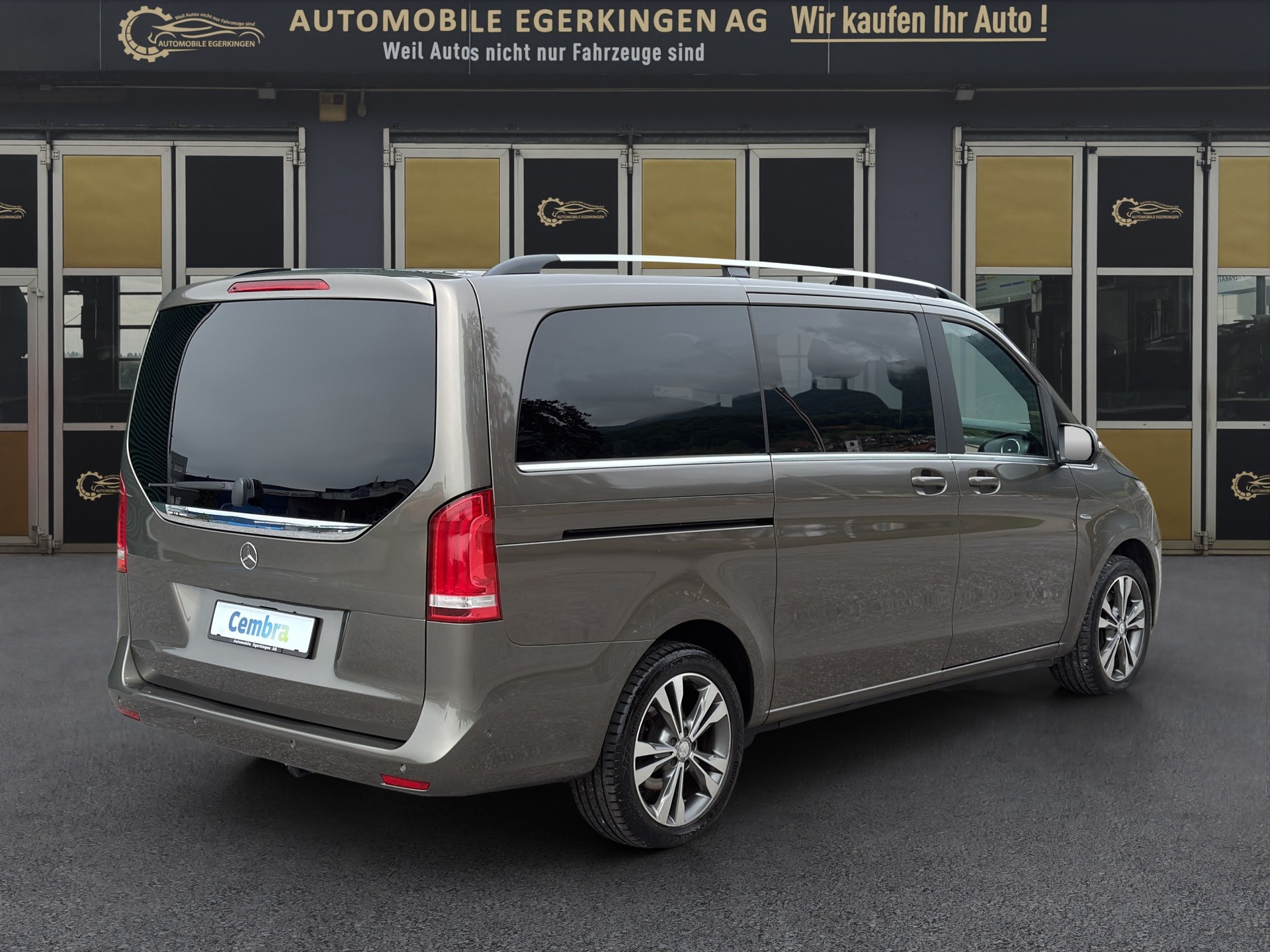 MERCEDES-BENZ V 250 d Swiss Edition lang 4Matic 7G-Tronic-image-4