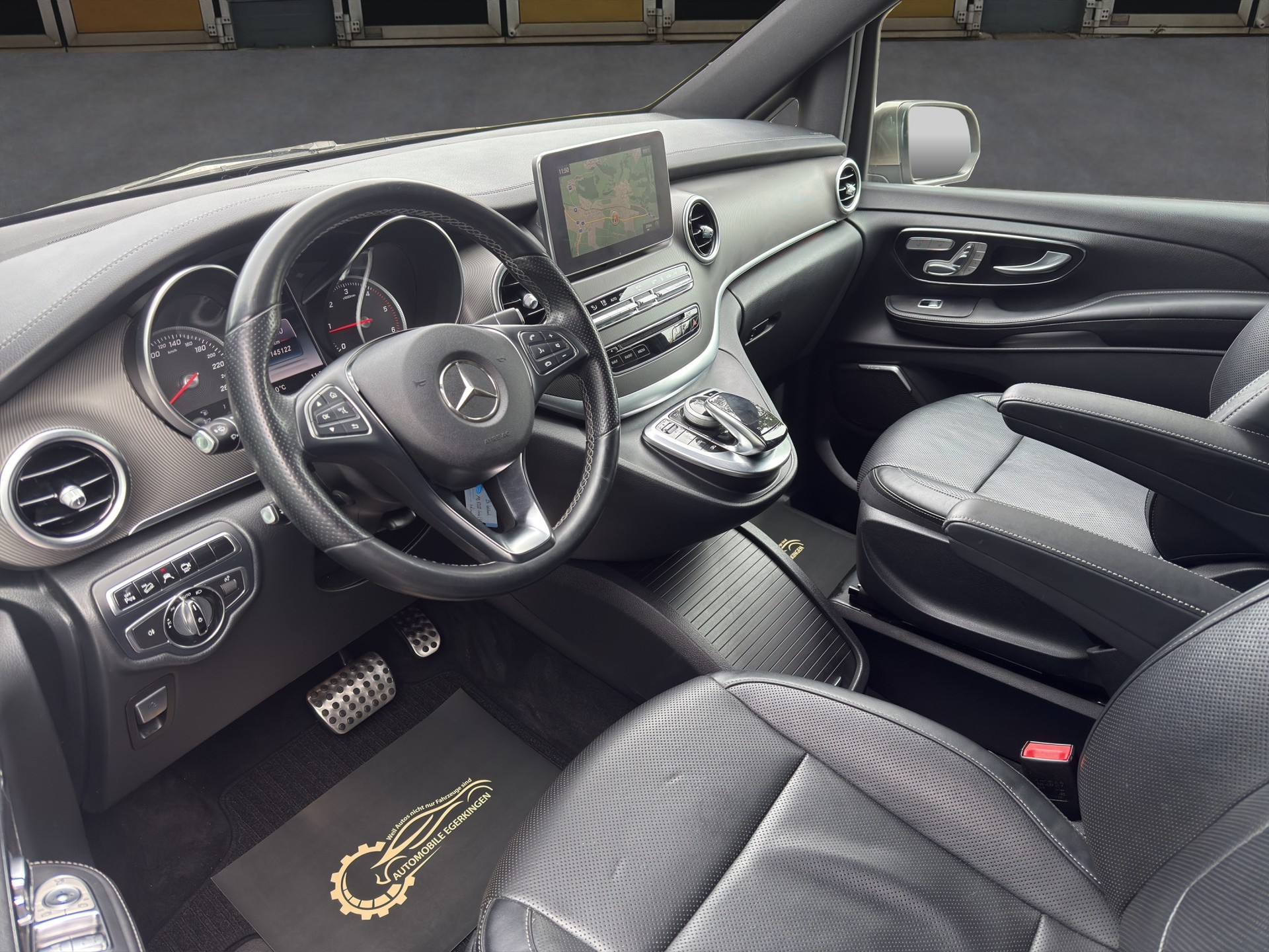MERCEDES-BENZ V 250 d Swiss Edition lang 4Matic 7G-Tronic-image-8