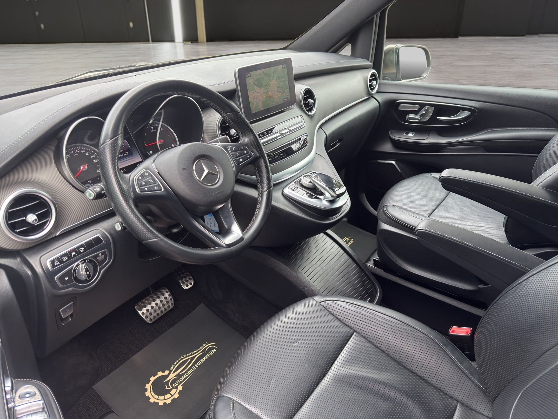 MERCEDES-BENZ V 250 d Swiss Edition lang 4Matic 7G-Tronic-image-8