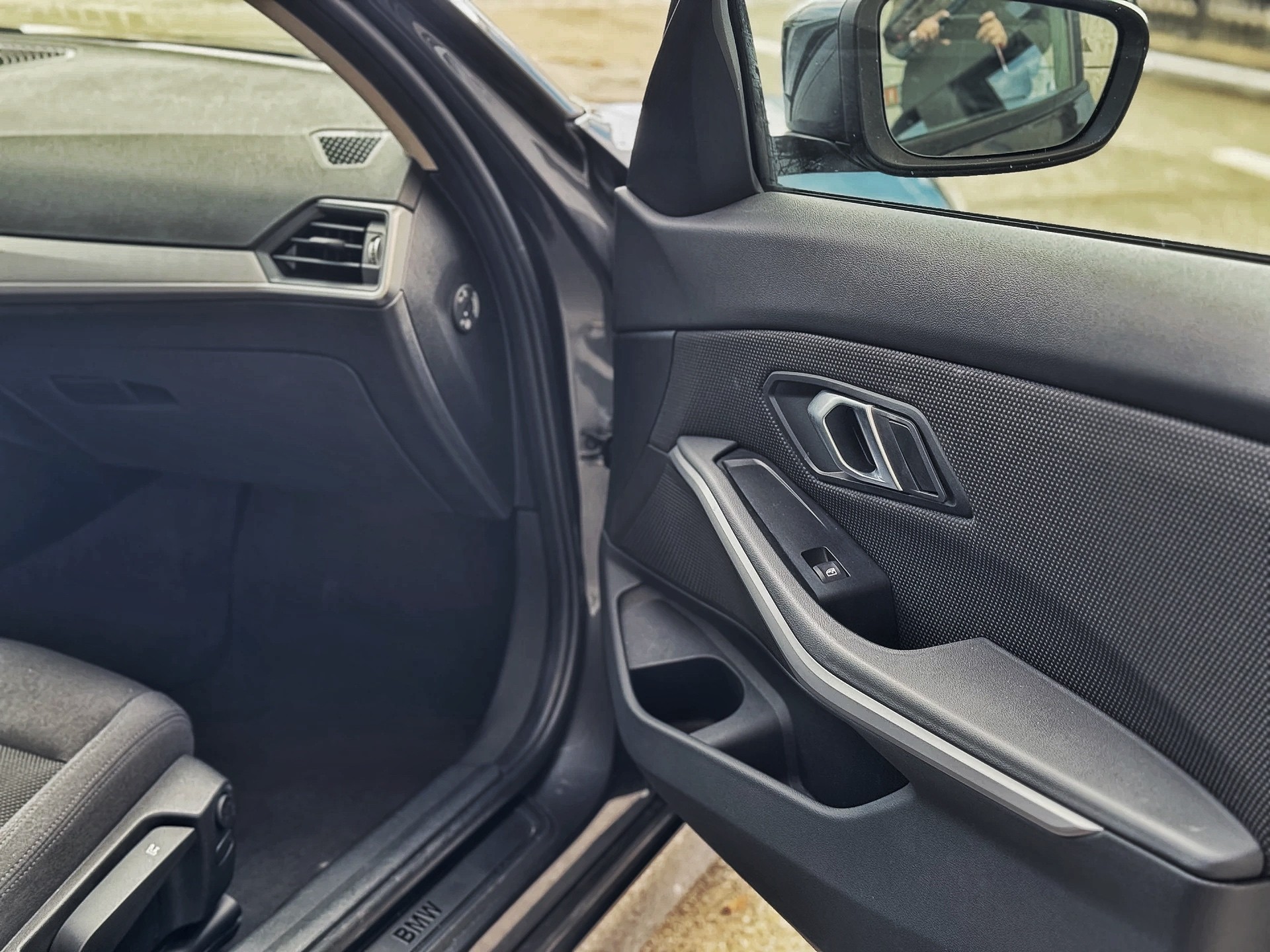 BMW 320d xDrive Touring Steptronic-image-13