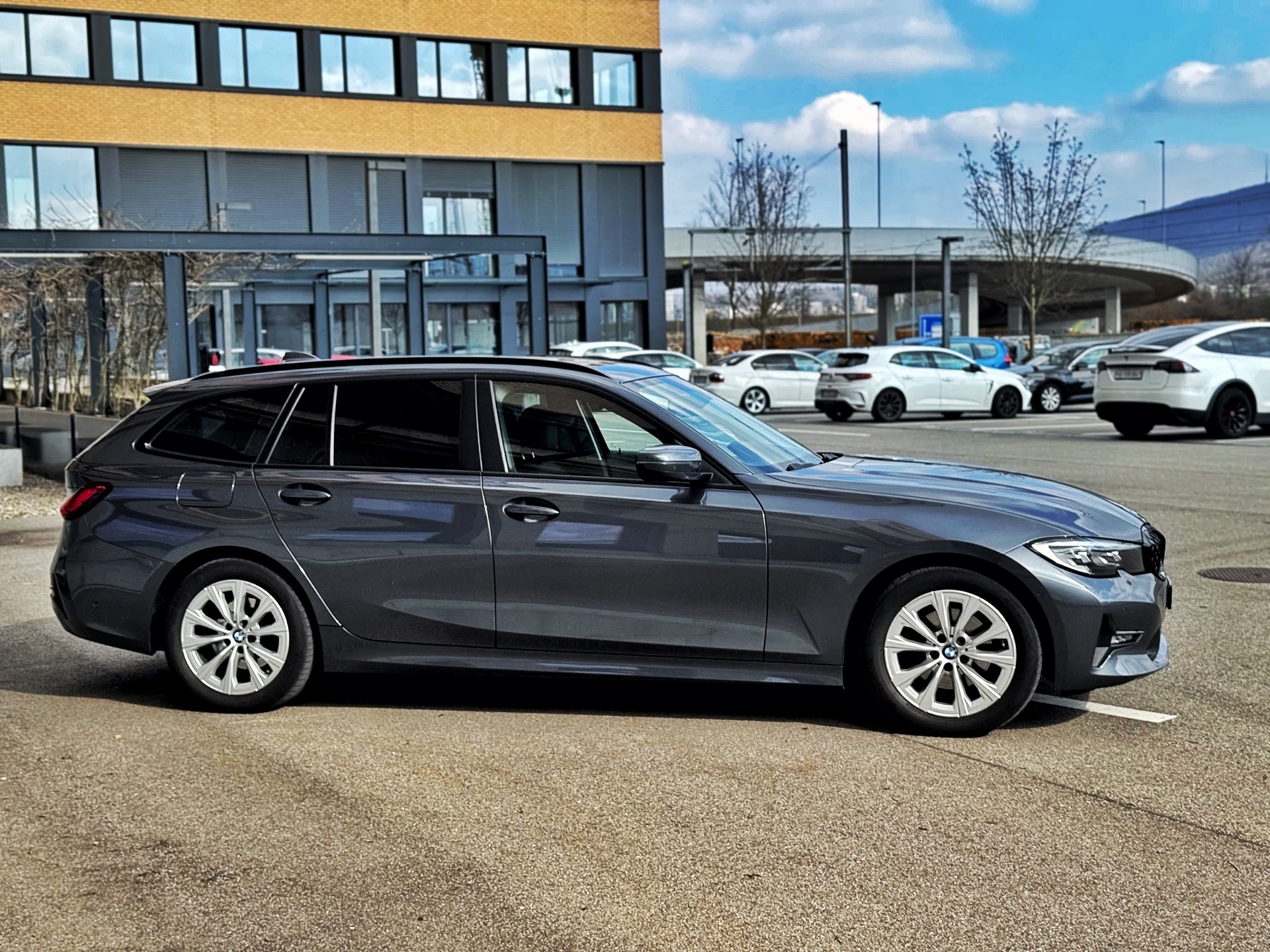BMW 320d xDrive Touring Steptronic-image-6