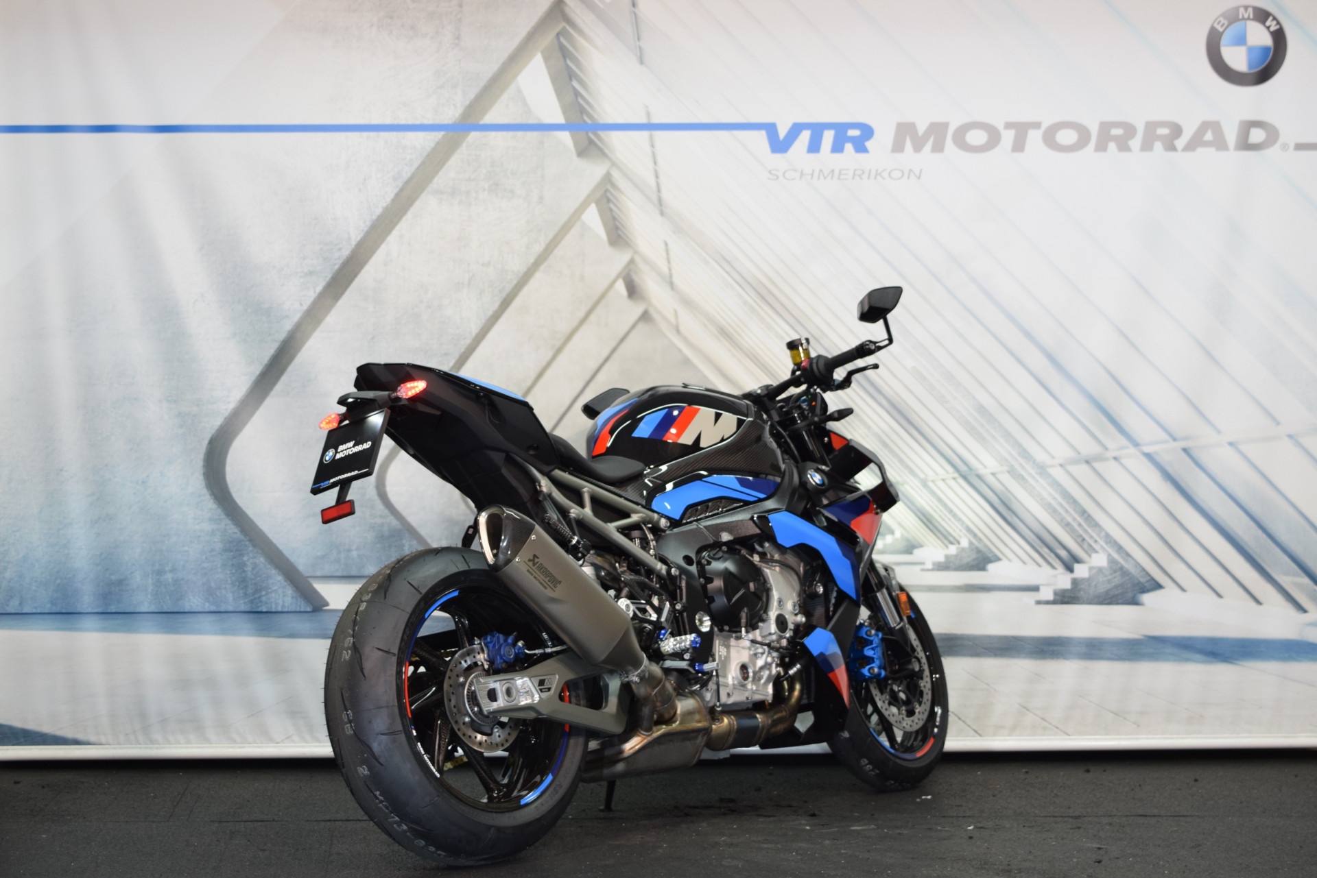 BMW M 1000 R Competition inkl. 5 Jahre Garantie!-showroom-element-2