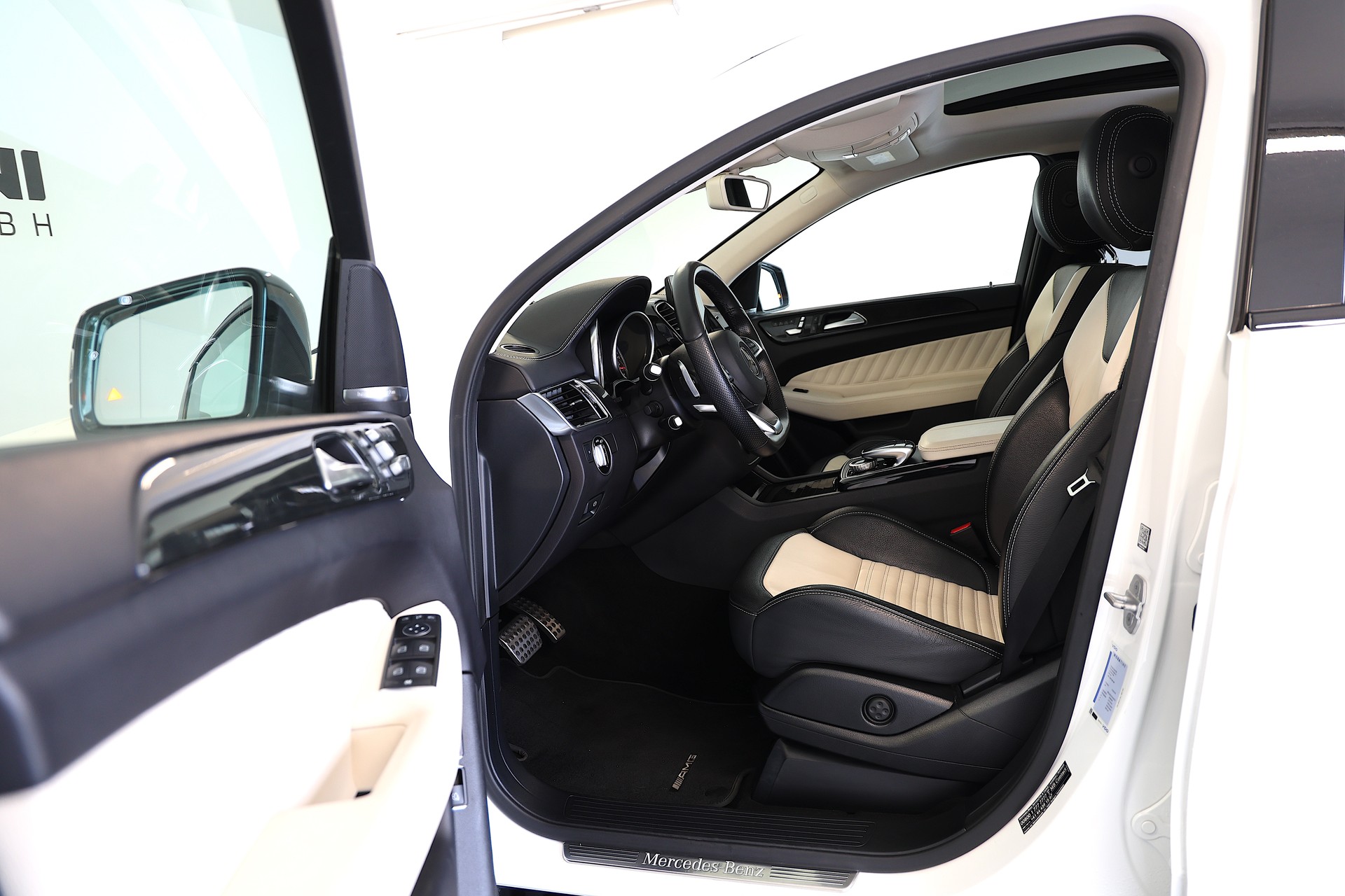 MERCEDES-BENZ GLE Coupé 350 d AMG-Line 4Matic 9G-Tronic-image-8
