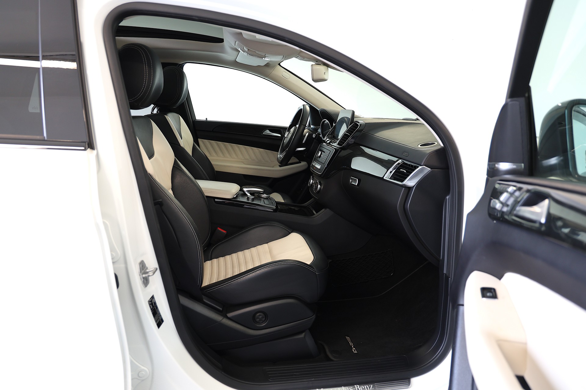 MERCEDES-BENZ GLE Coupé 350 d AMG-Line 4Matic 9G-Tronic-image-16