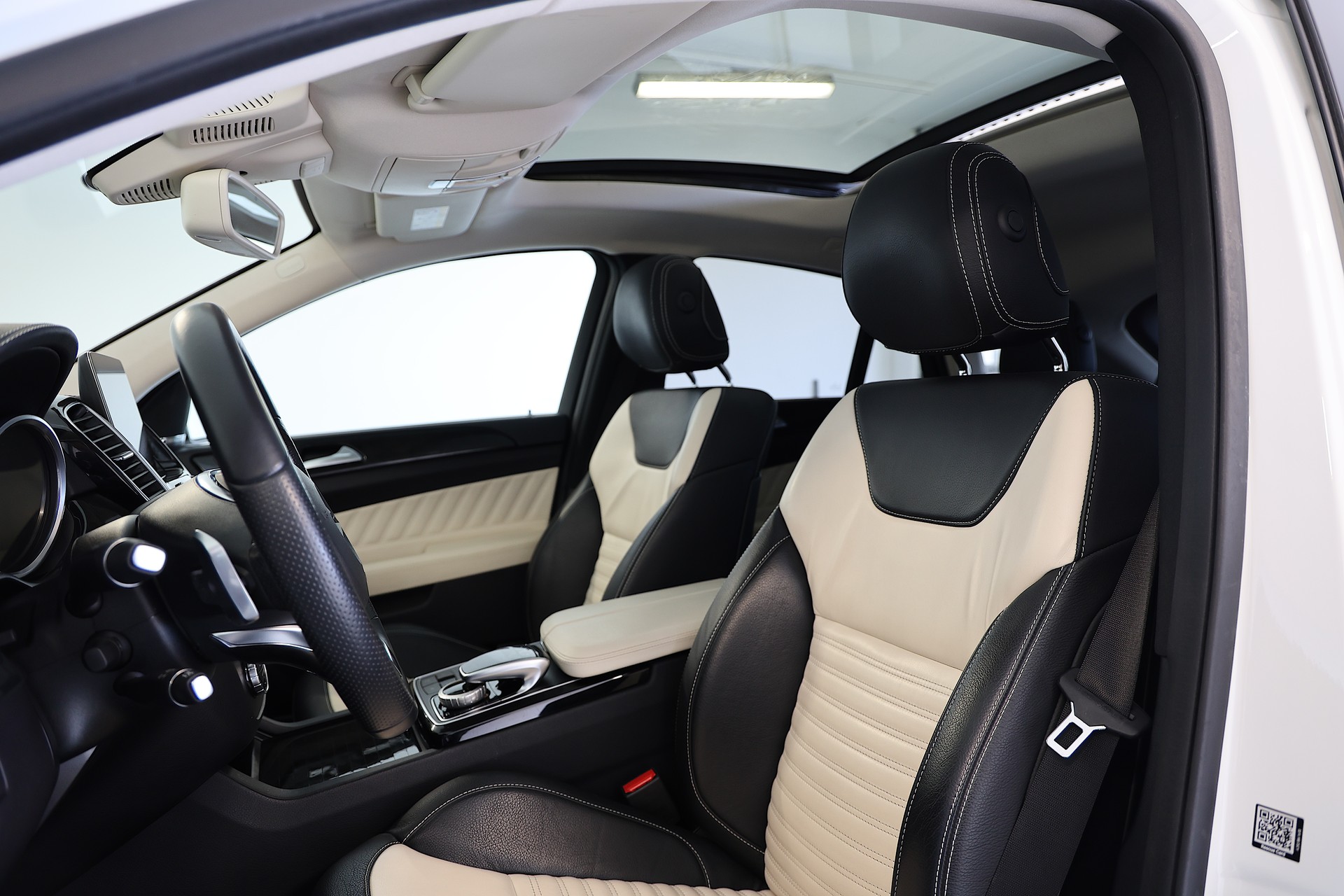 MERCEDES-BENZ GLE Coupé 350 d AMG-Line 4Matic 9G-Tronic-image-9