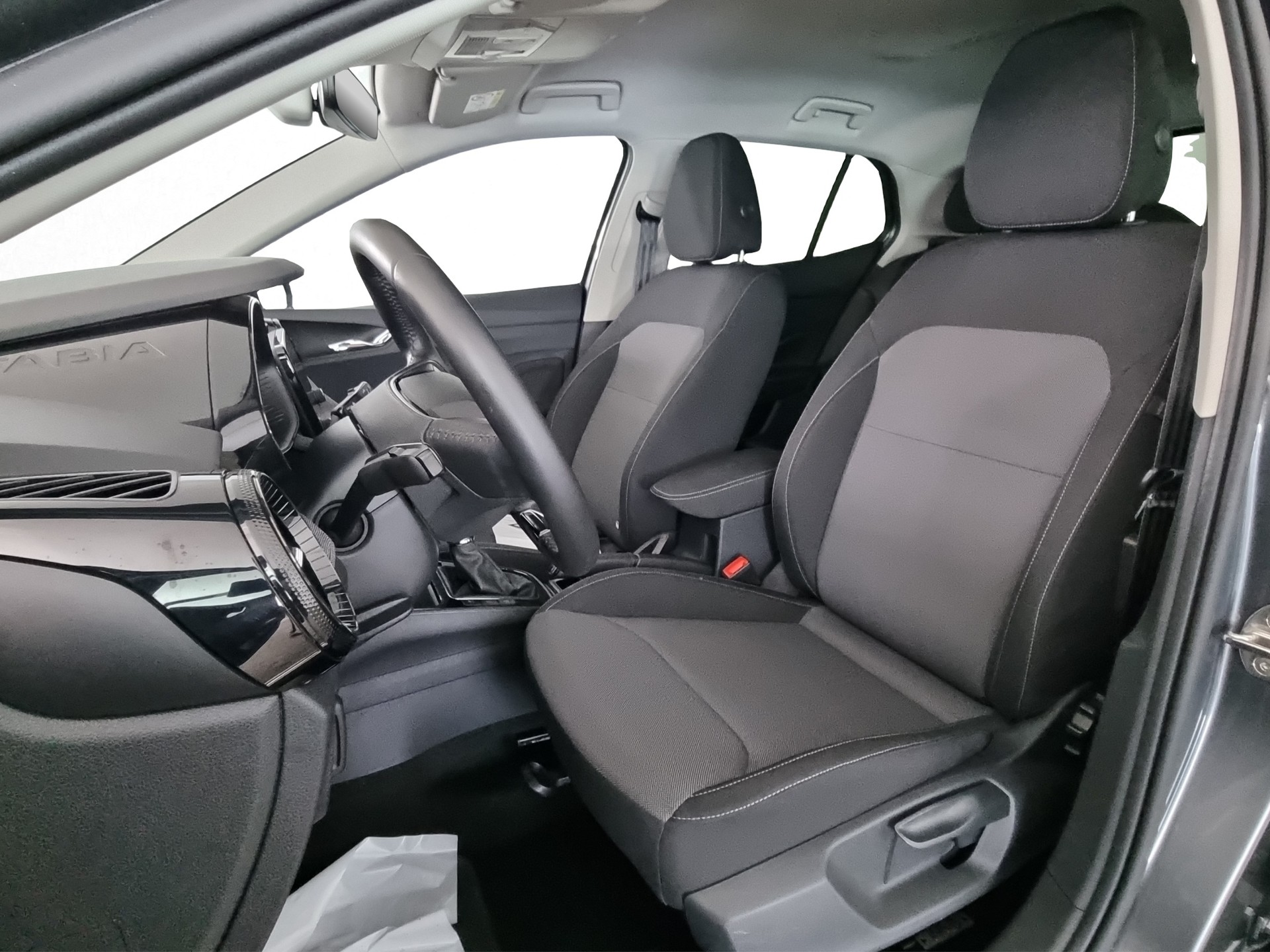 SKODA Fabia 1.0 TSI Selection *5Jahre Garantie*-image-5