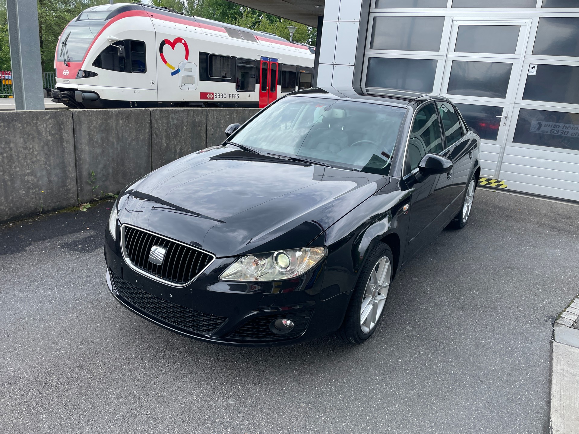 SEAT Exeo 2.0 TDI Style-showroom-element-1