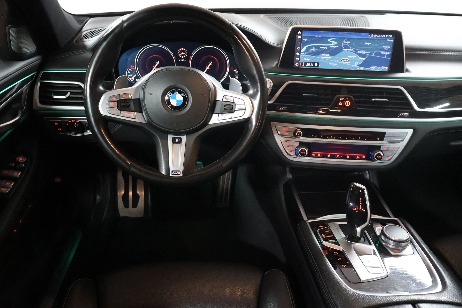 BMW 740d xDrive Steptronic M Sportpaket-image-9
