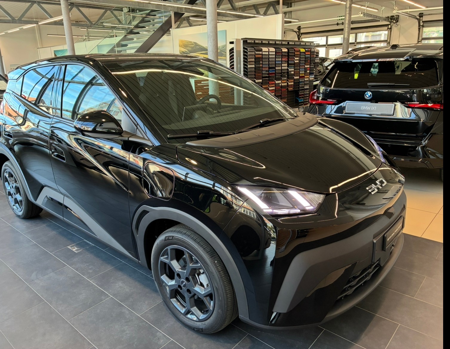 BYD Dolphin Surf Comfort-showroom-element-1