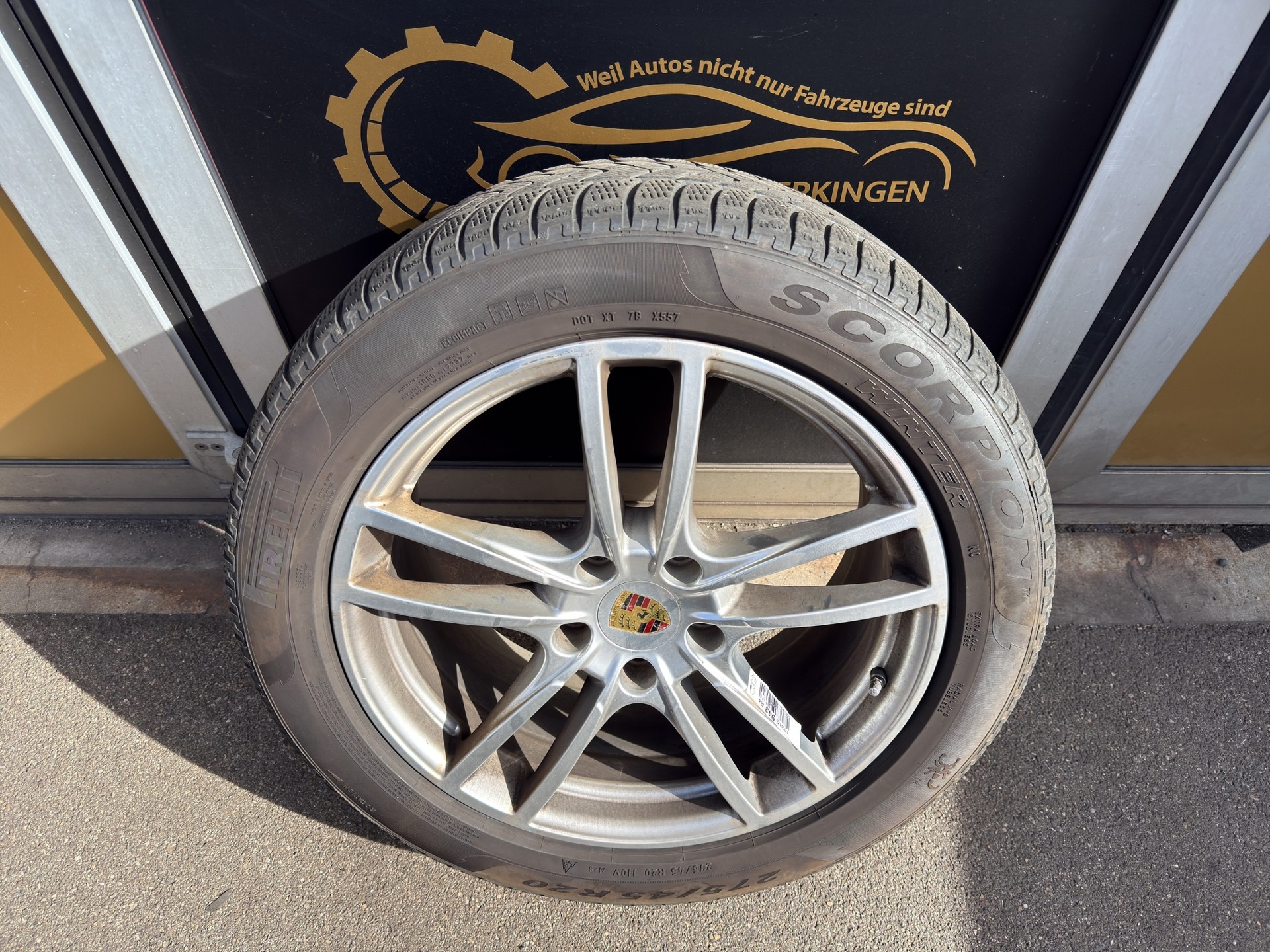 PORSCHE Cayenne 3.0 V6 E-Hybrid Platinum Edition-image-17