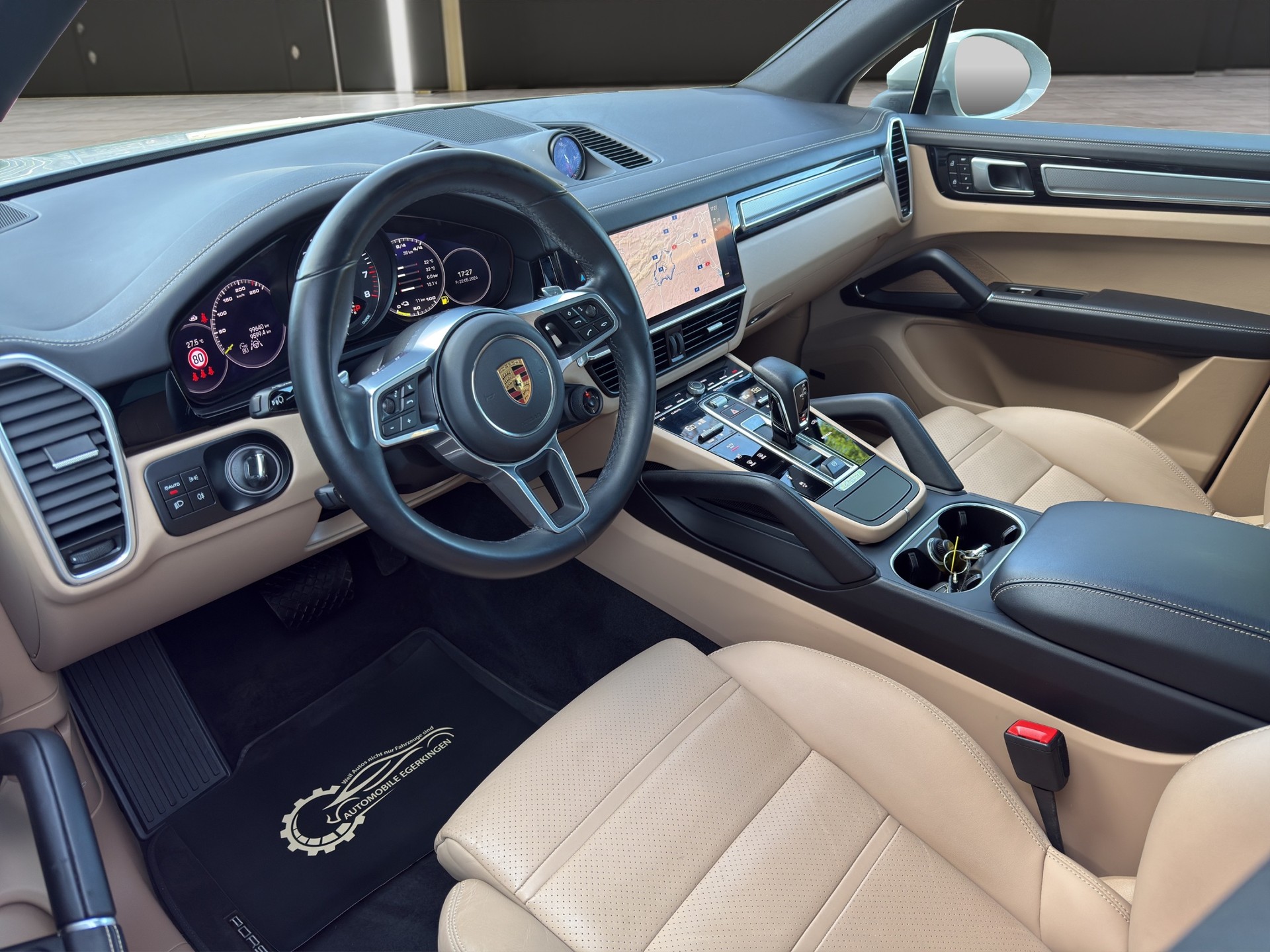 PORSCHE Cayenne 3.0 V6 E-Hybrid Platinum Edition-image-8