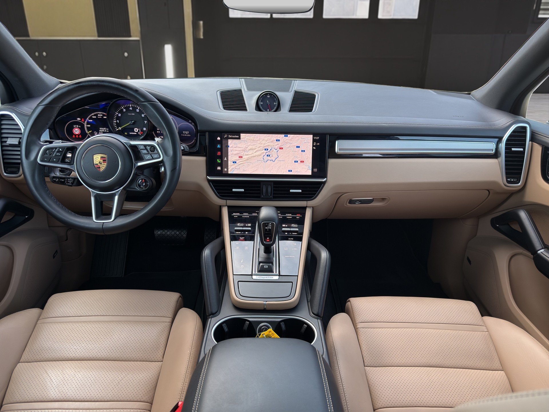 PORSCHE Cayenne 3.0 V6 E-Hybrid Platinum Edition-image-10