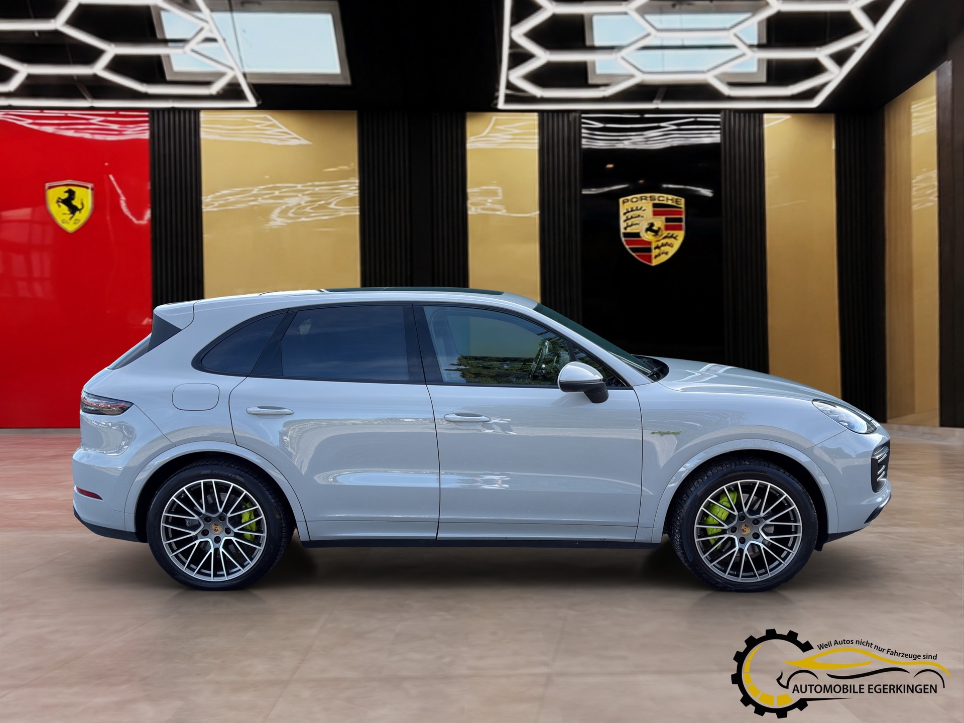 PORSCHE Cayenne 3.0 V6 E-Hybrid Platinum Edition-image-3