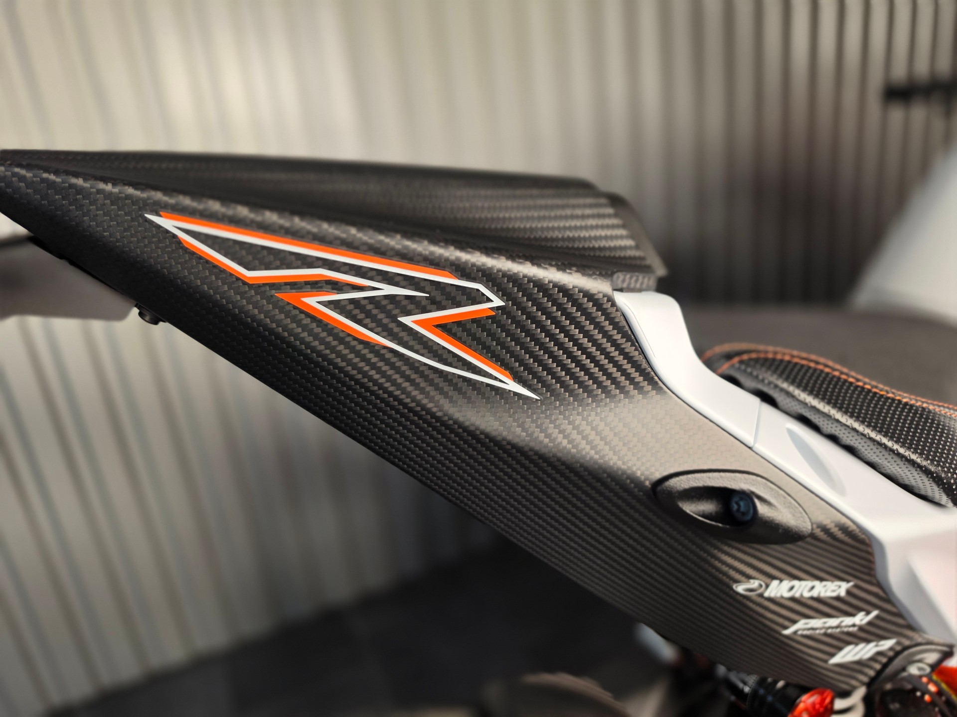 KTM 1390 Super Duke RR-image-9