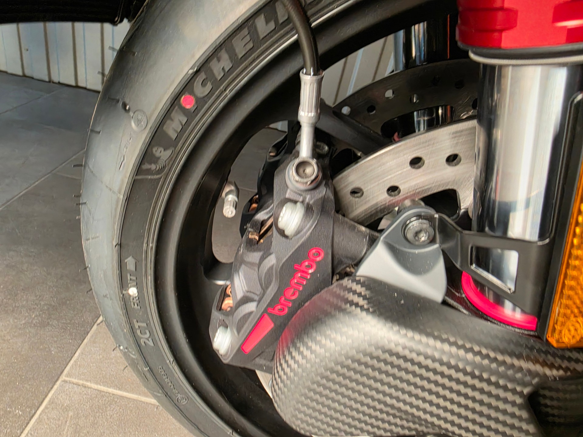 KTM 1390 Super Duke RR-image-11